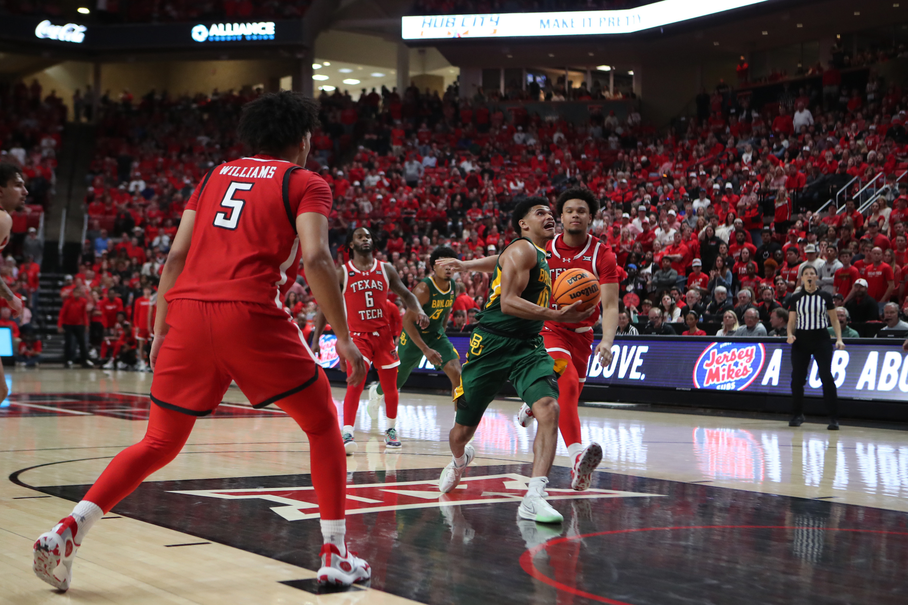 Texas Tech Stuns No Baylor In Regular Season Finale Reuters