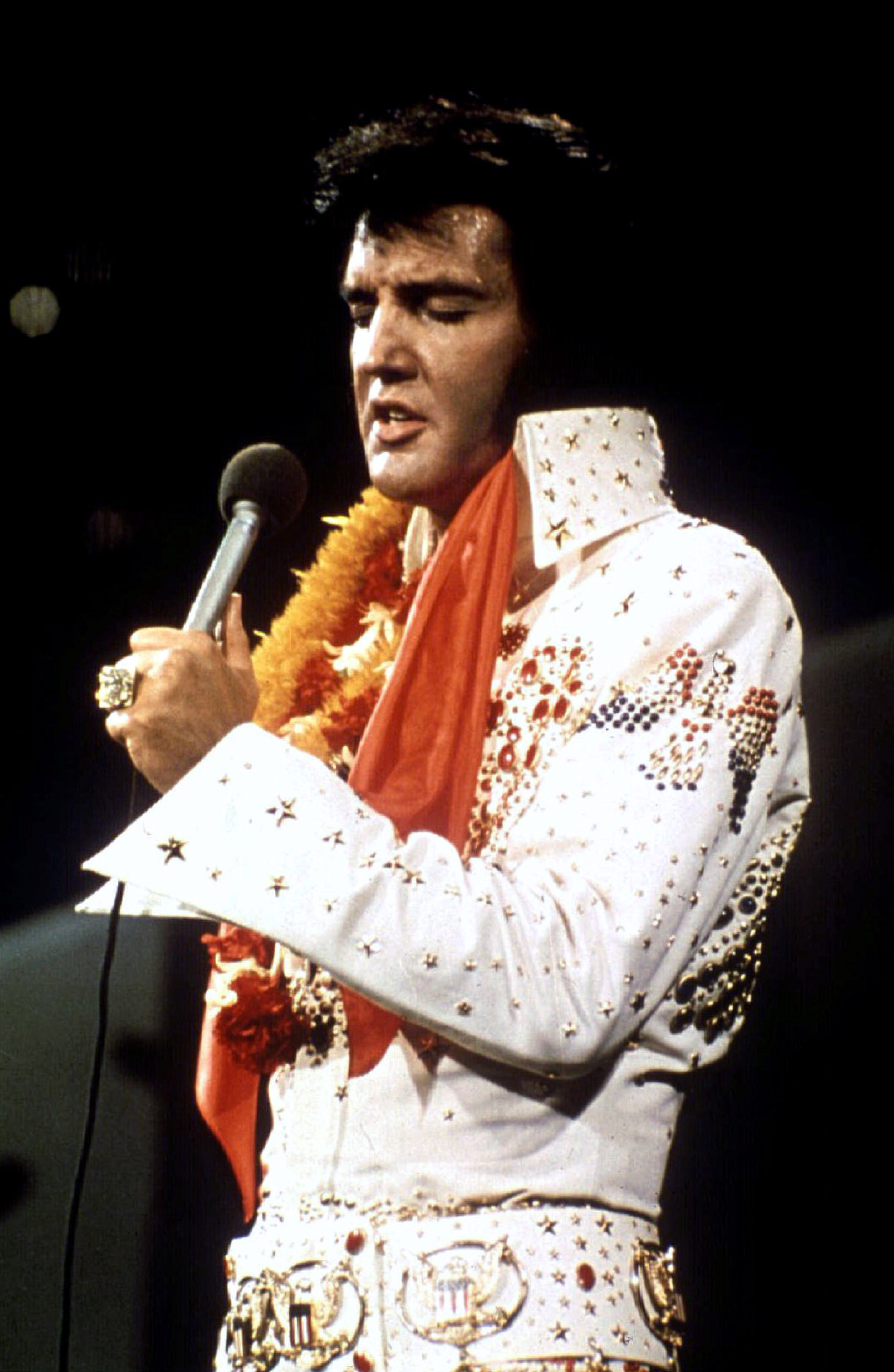 Universal Music Can T Help Falling For Elvis Presley To Manage Song