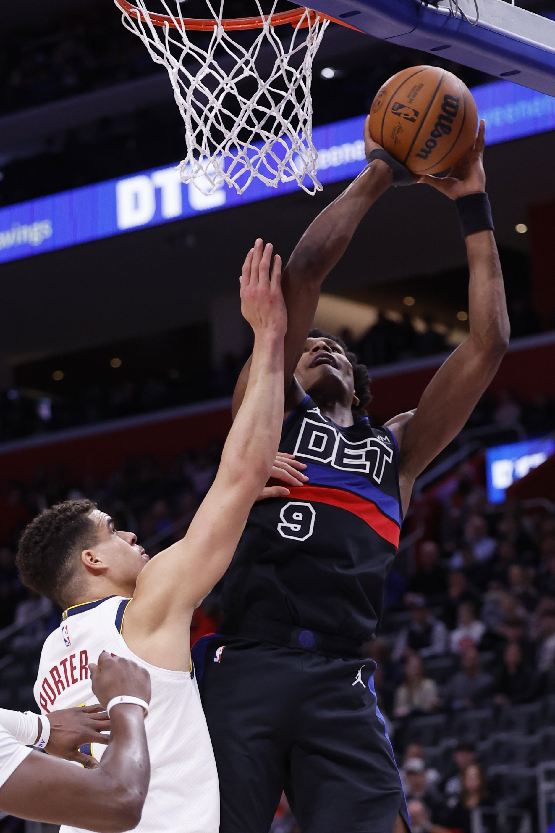 Nuggets Pull Off Late Win Over Pistons Despite Early Nikola Jokic