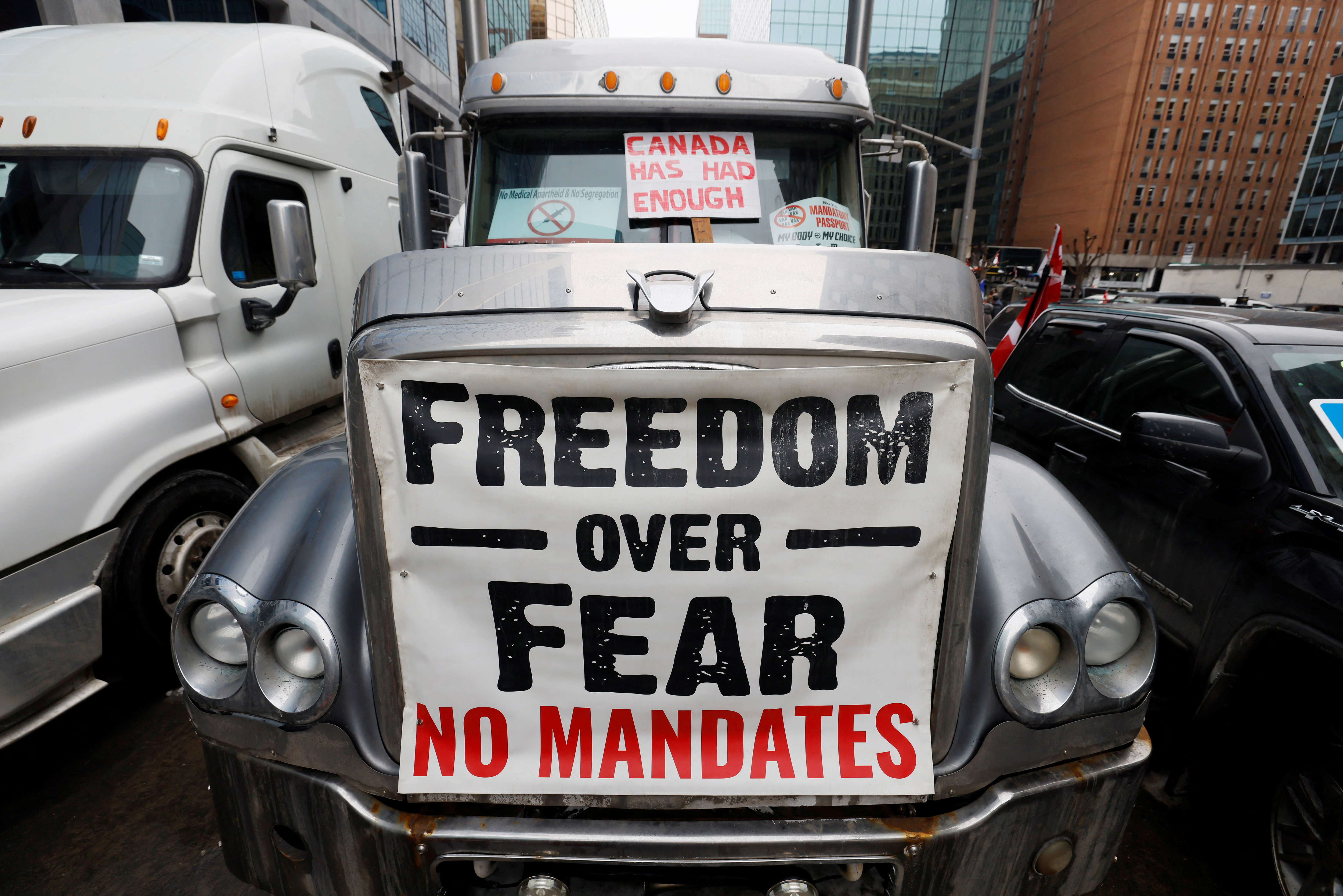 Truckers and supporters continue to protest COVID-19 vaccine mandates in Ottawa