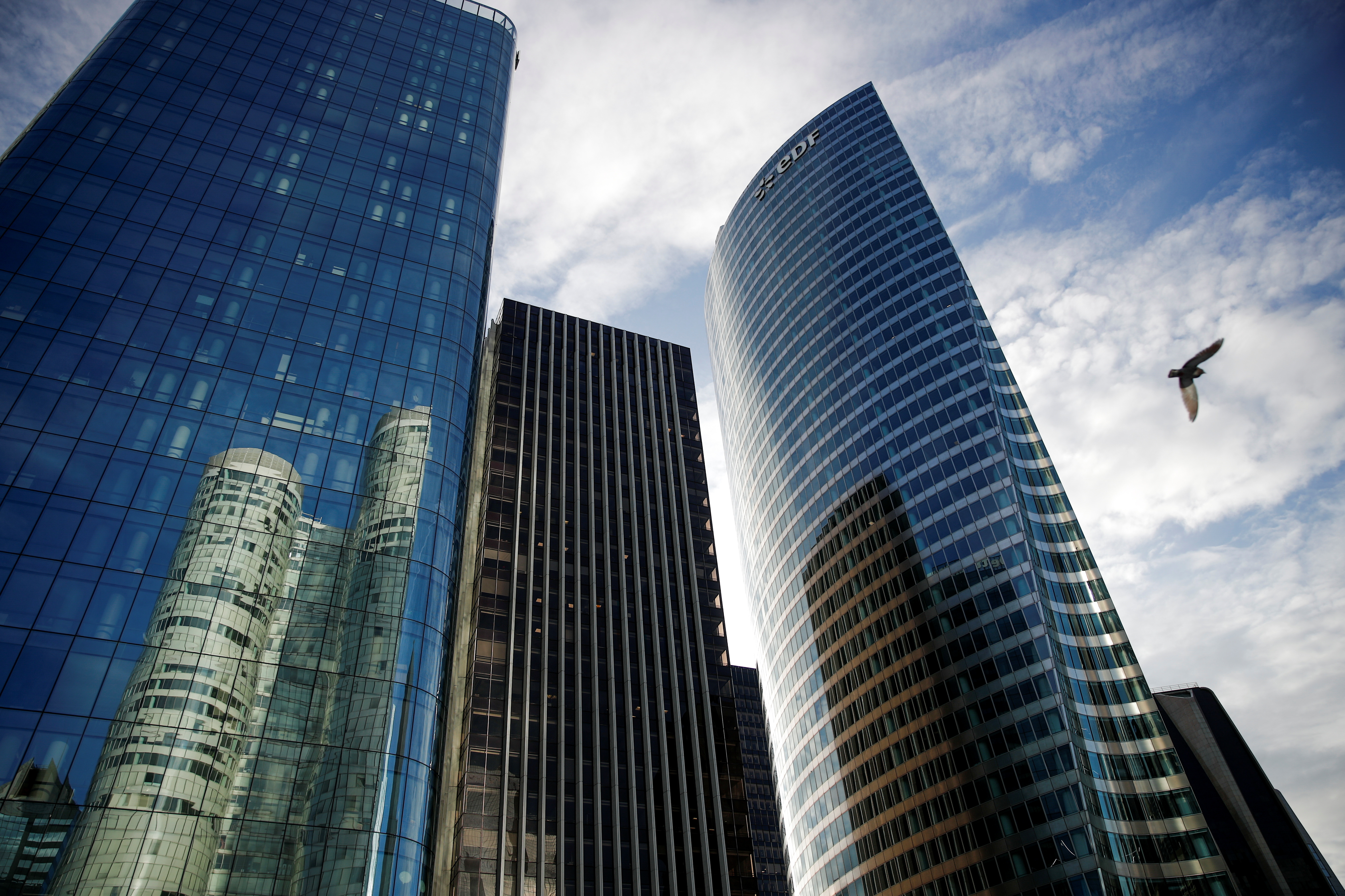 Office buildings are seen at the financial and business district of La Defense, amid the outbreak of the coronavirus disease (COVID-19), in Paris, France, November 9, 2020. REUTERS/Benoit Tessier