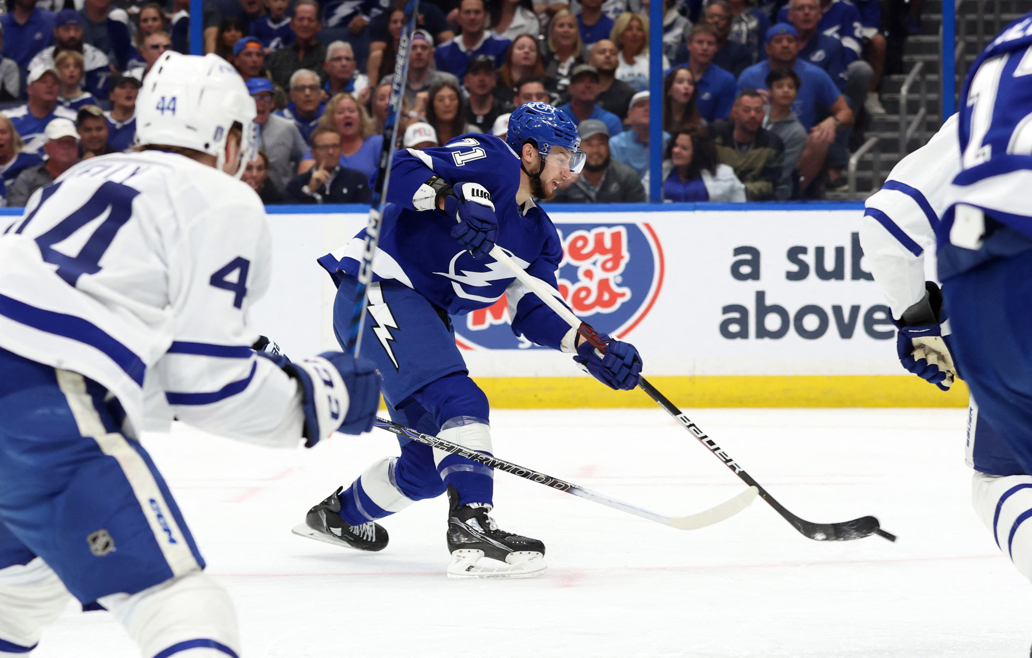 Lightning send series back to Tampa, beat Maple Leafs 4-2 - The