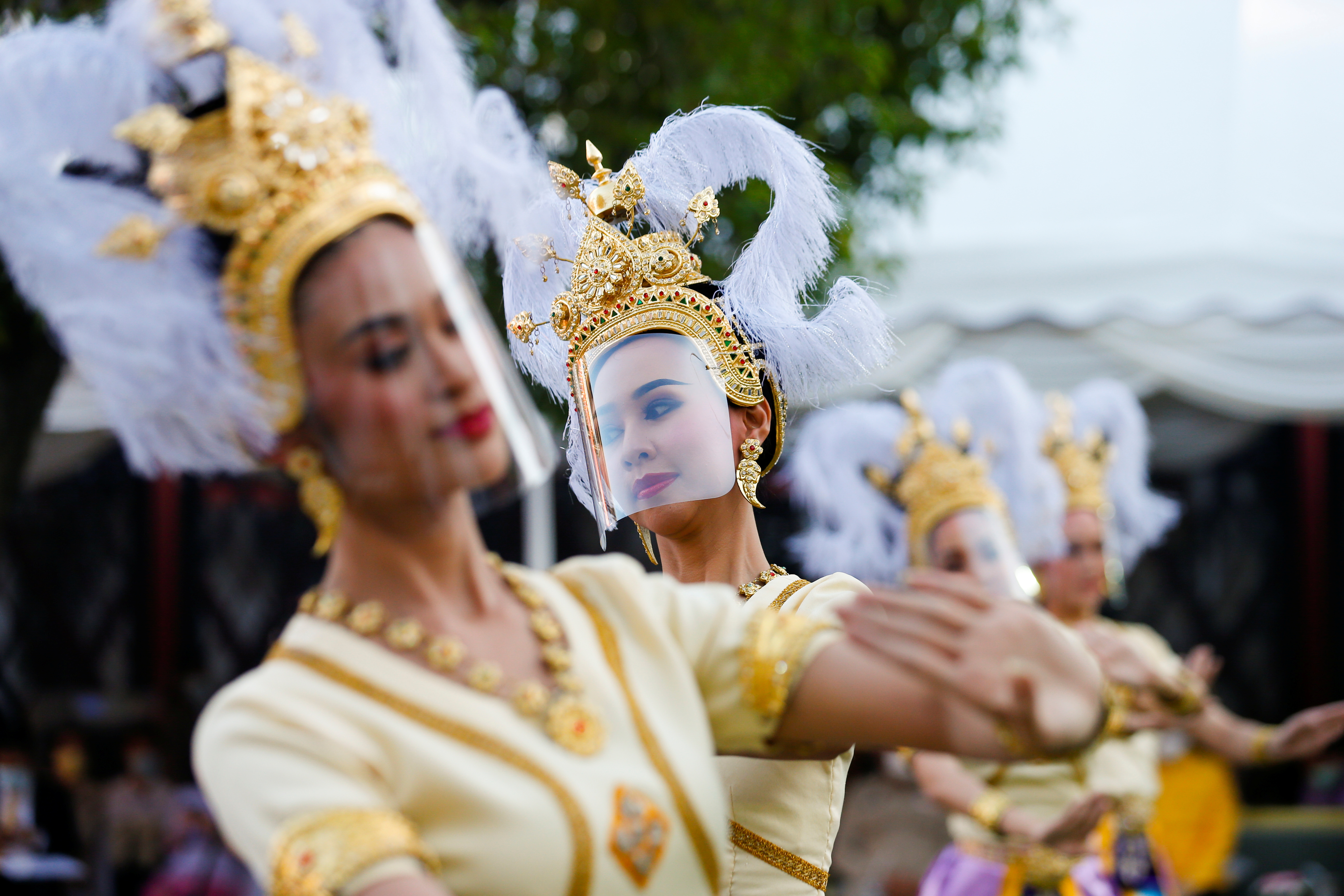 Ceremony to celebrate the return of two ancient relics held by the Bangkok National Museum