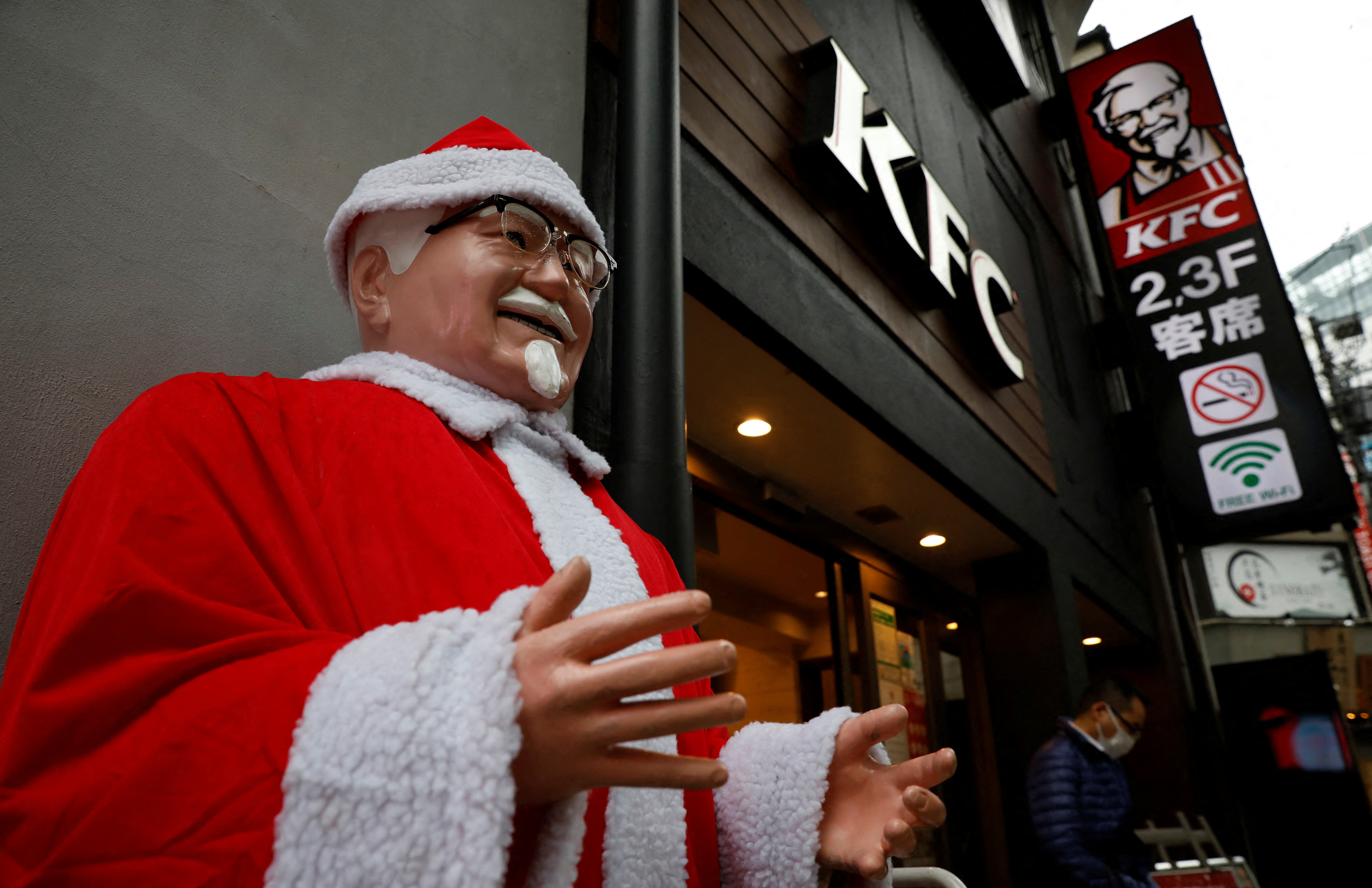 Kfc Colonel Sanders Christmas Commercial 2022 Kfc Cuts Queues To Keep Japan's Fried Chicken Christmas Custom Alive |  Reuters