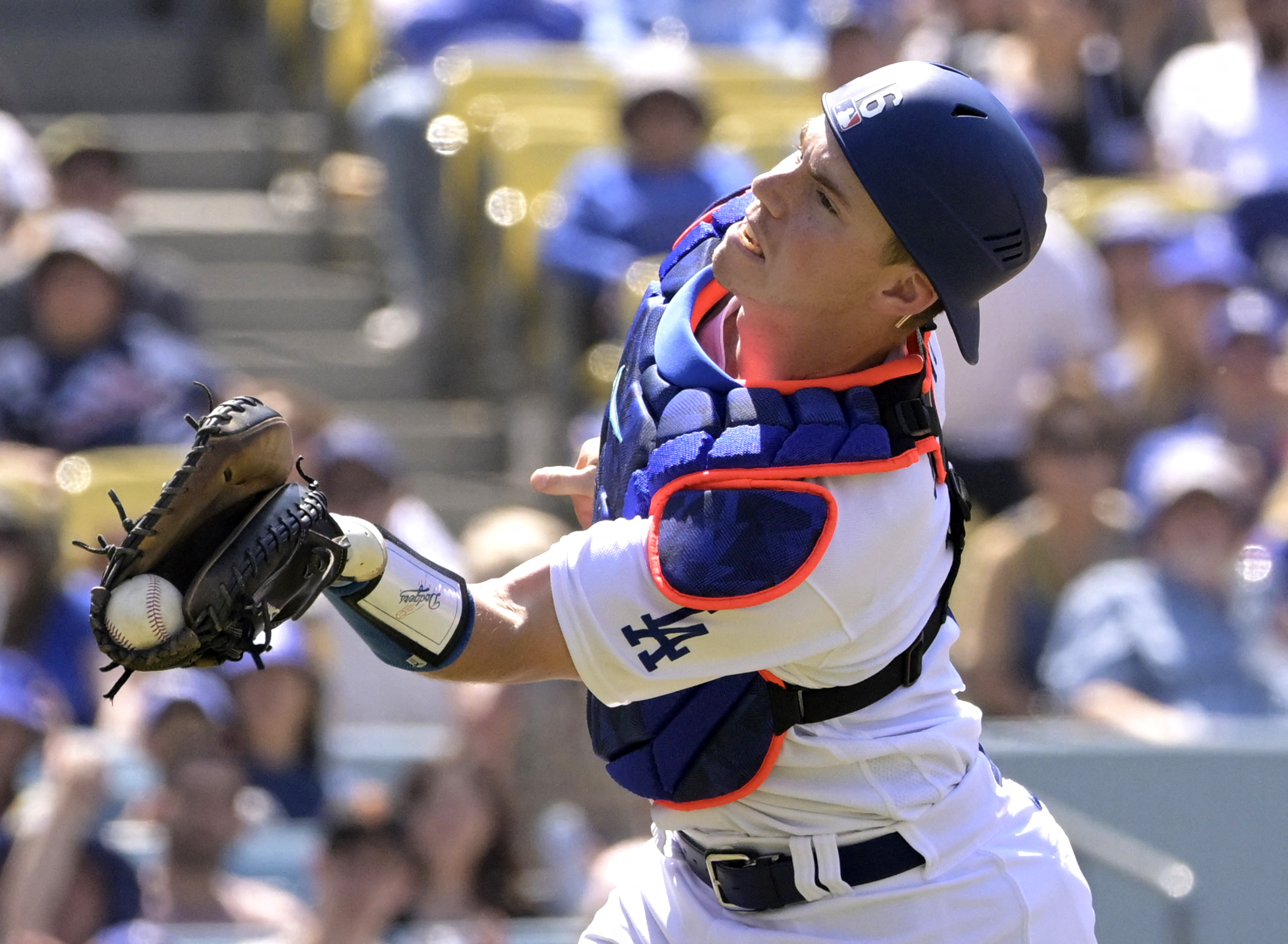 Cubs storm back in 9th to beat Giants, advance to NLCS to play the Dodgers