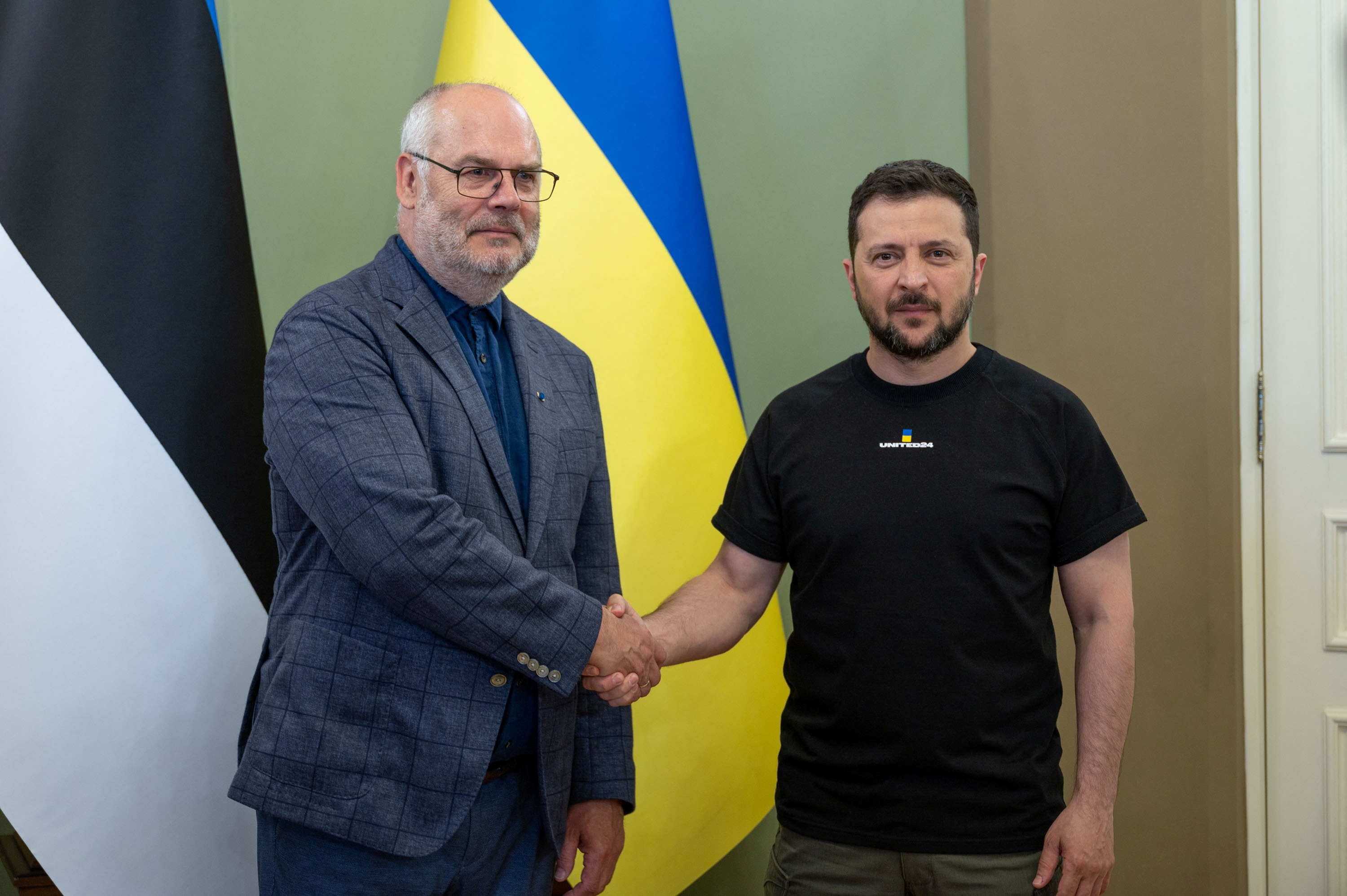 Estonian President Karis visits Ukraine