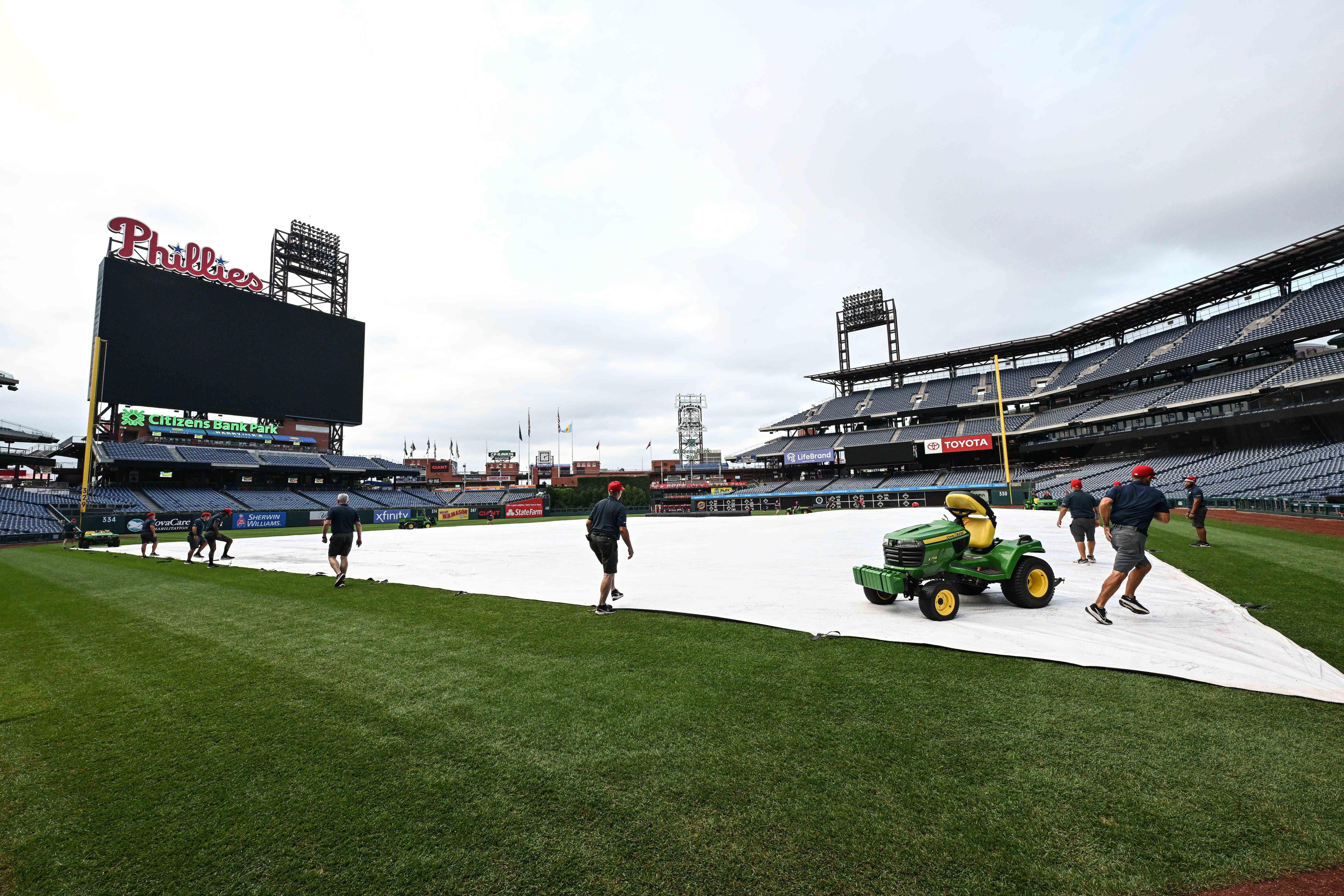 Phillies-Nationals postponed Monday, double-header slated for Tuesday