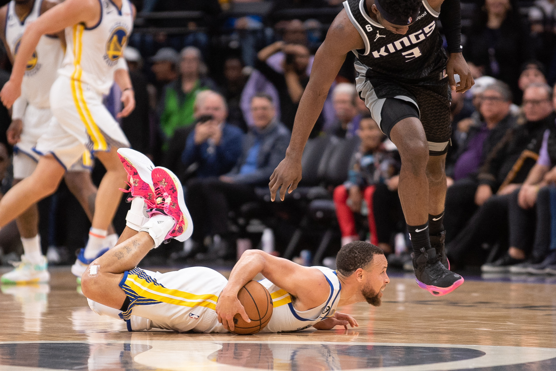 NBA Playoffs: LA Lakers enter semis after crushing Memphis Grizzlies,  Sacramento Kings beat Golden State Warriors to take series to decider