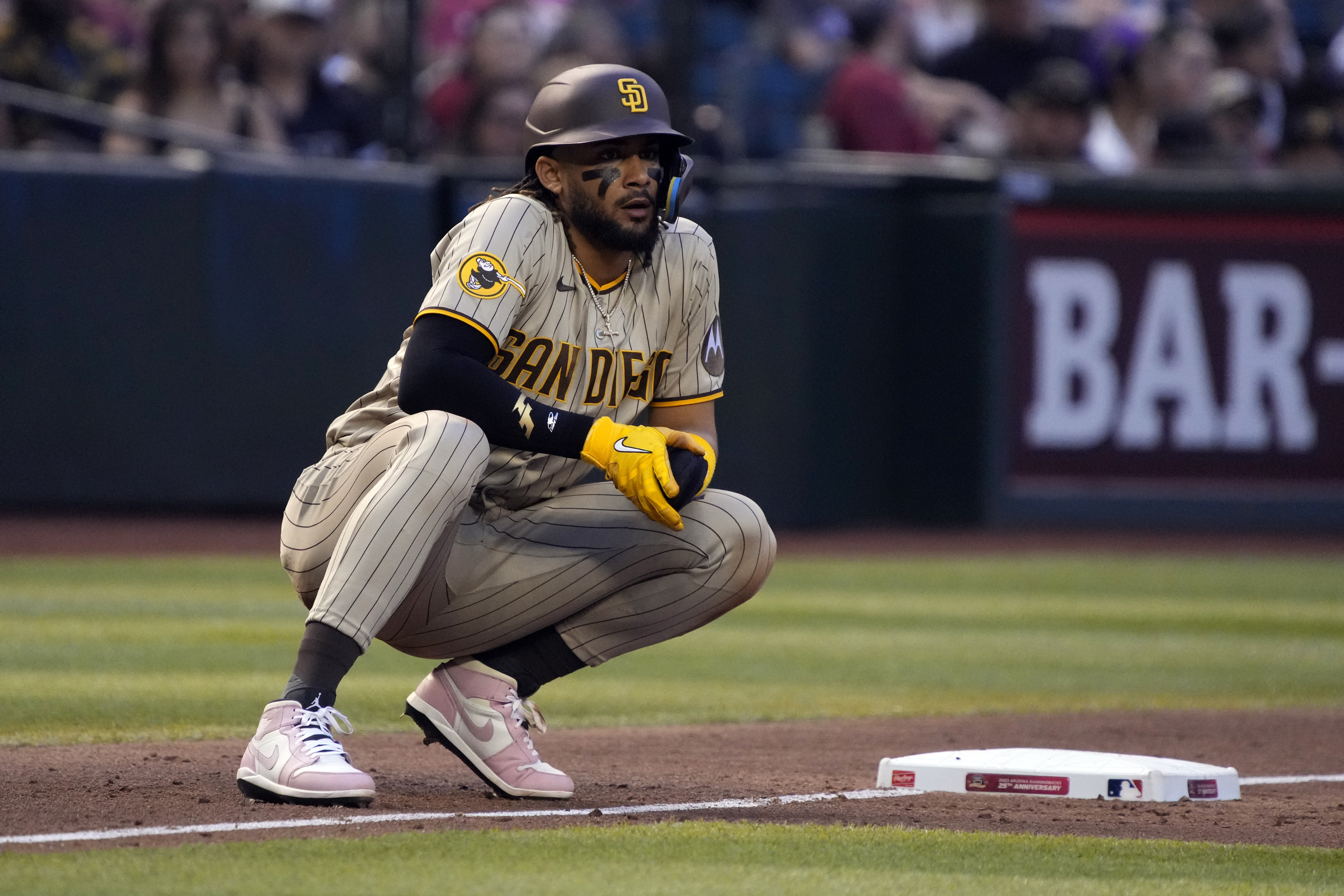 Fernando Tatis Jr. hits 20th HR as Padres beat D-backs