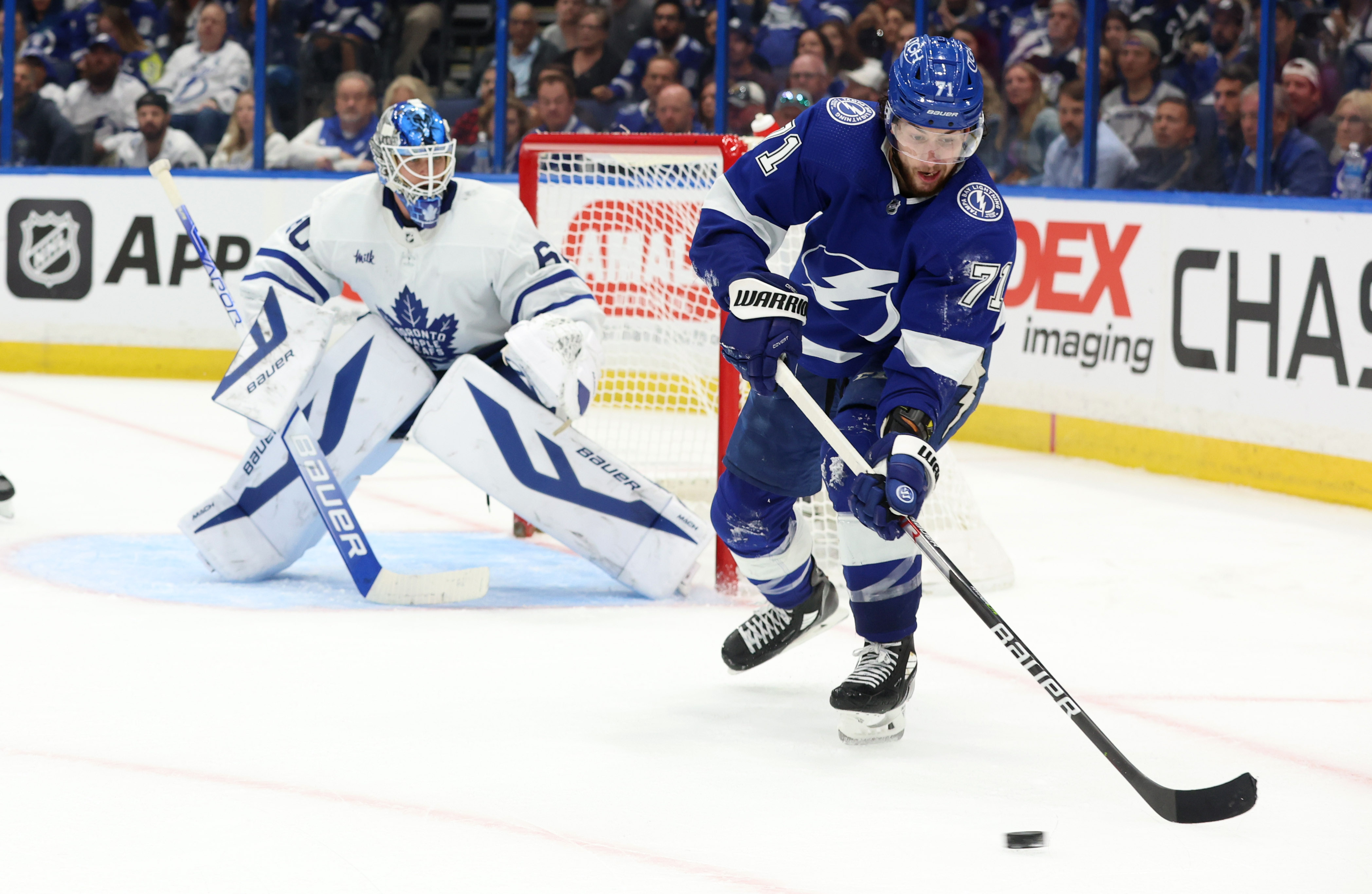 Maple Leafs Edge Lightning In Playoff Preview | Reuters