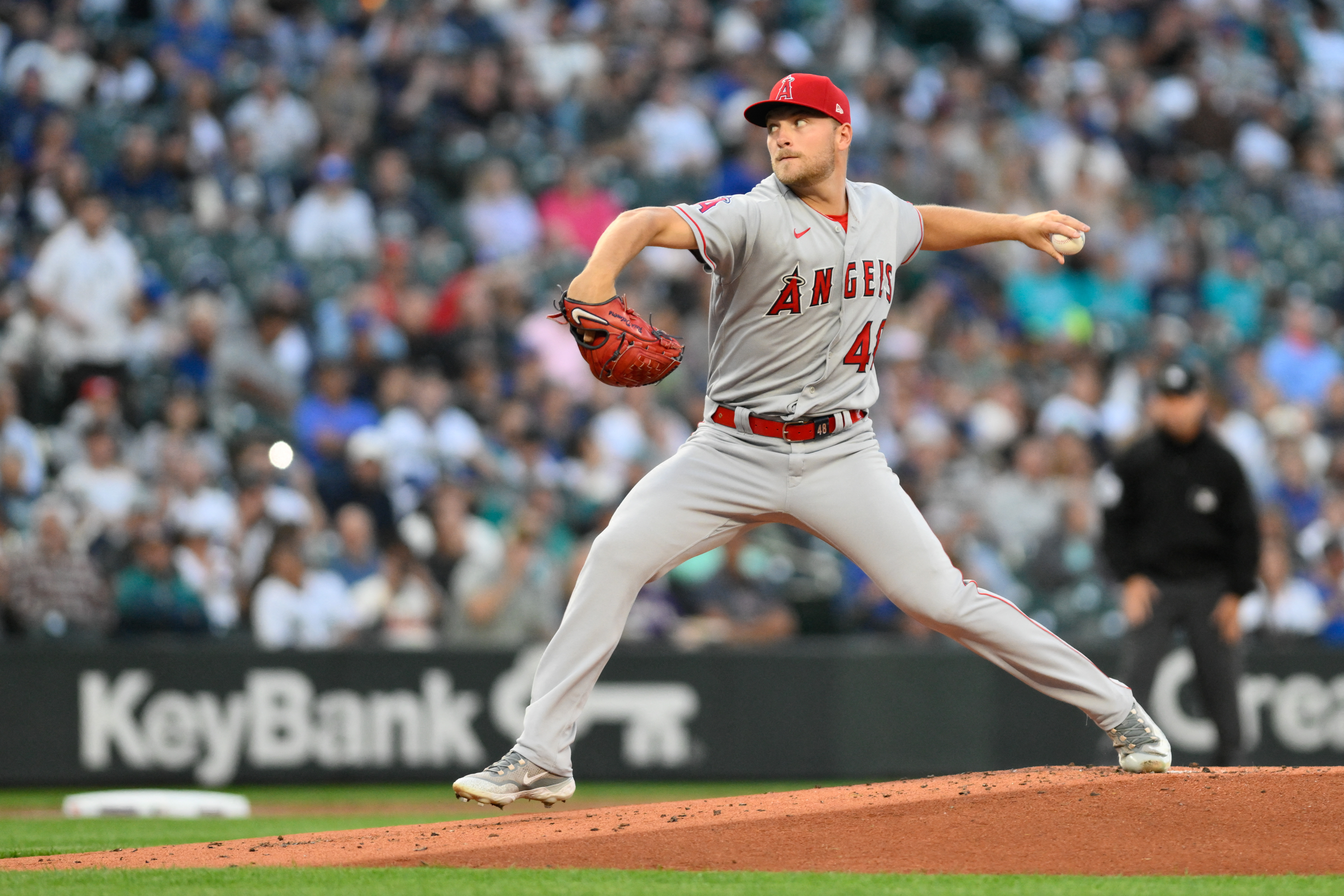 11-inning loss to Angels knocks M's from playoff position