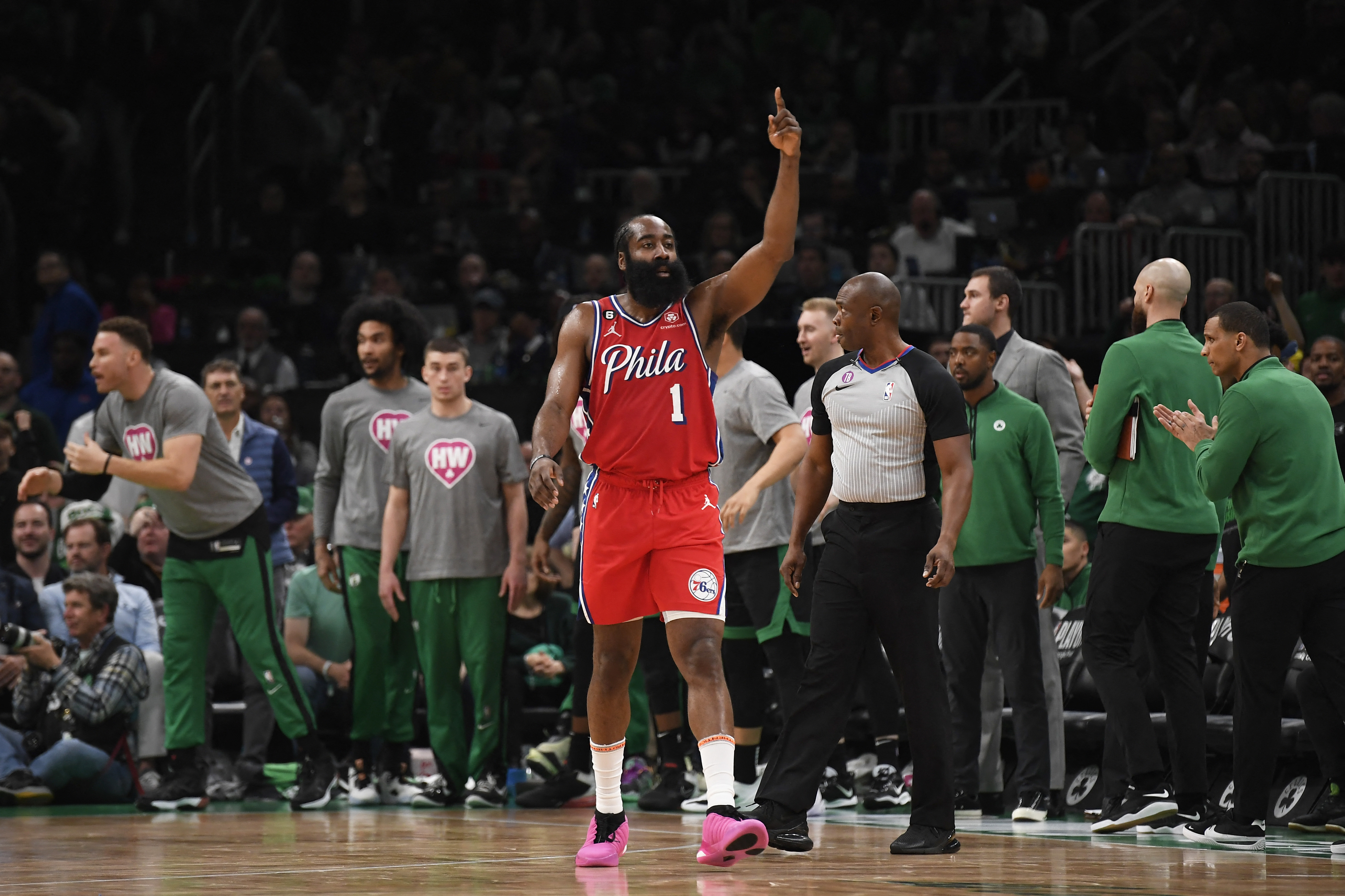 Saturday's NBA playoffs: Harden scores 41, Rockets outlast