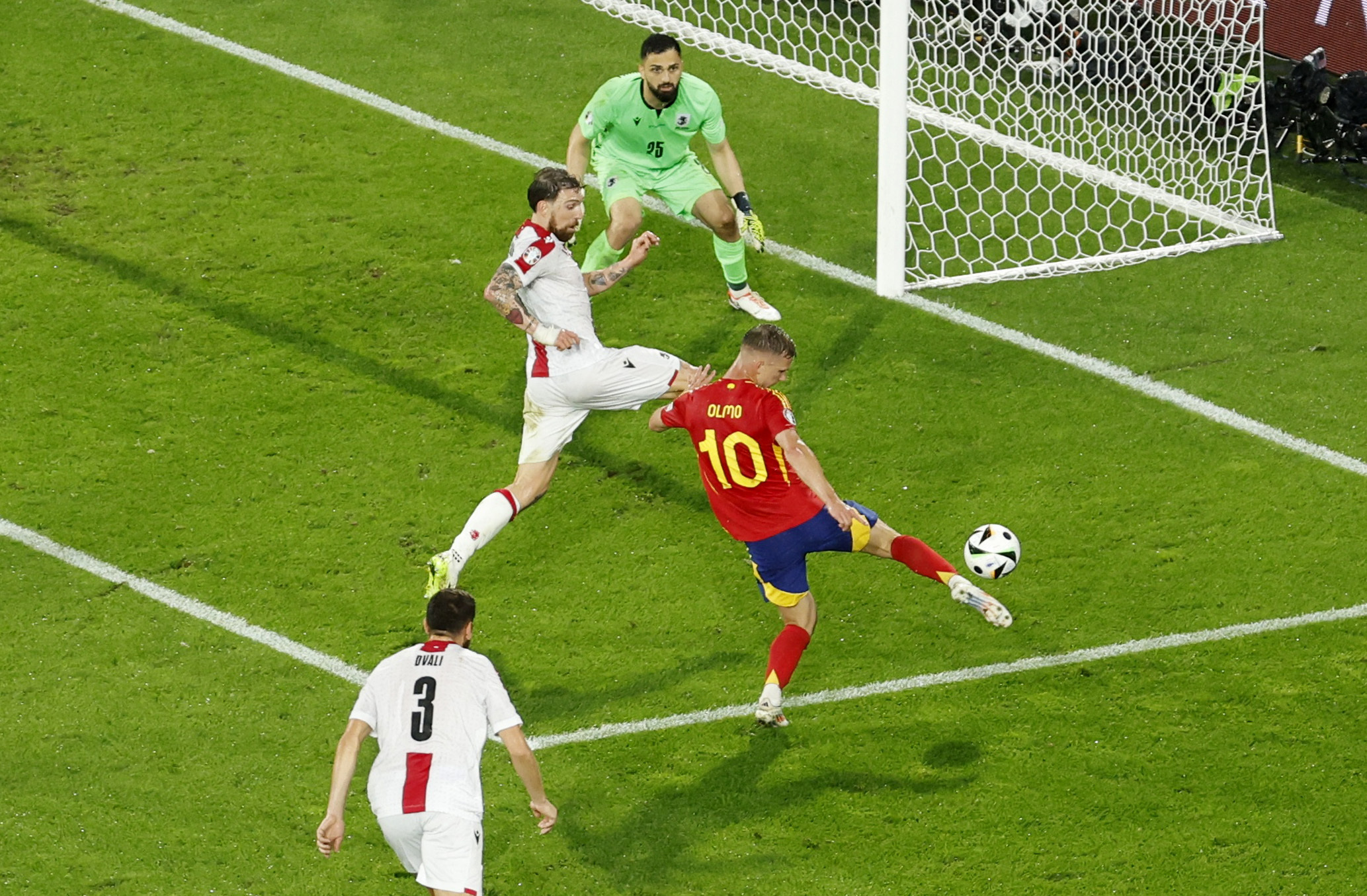 Spain see off brave Georgia to set-up Germany quarter-final | Reuters