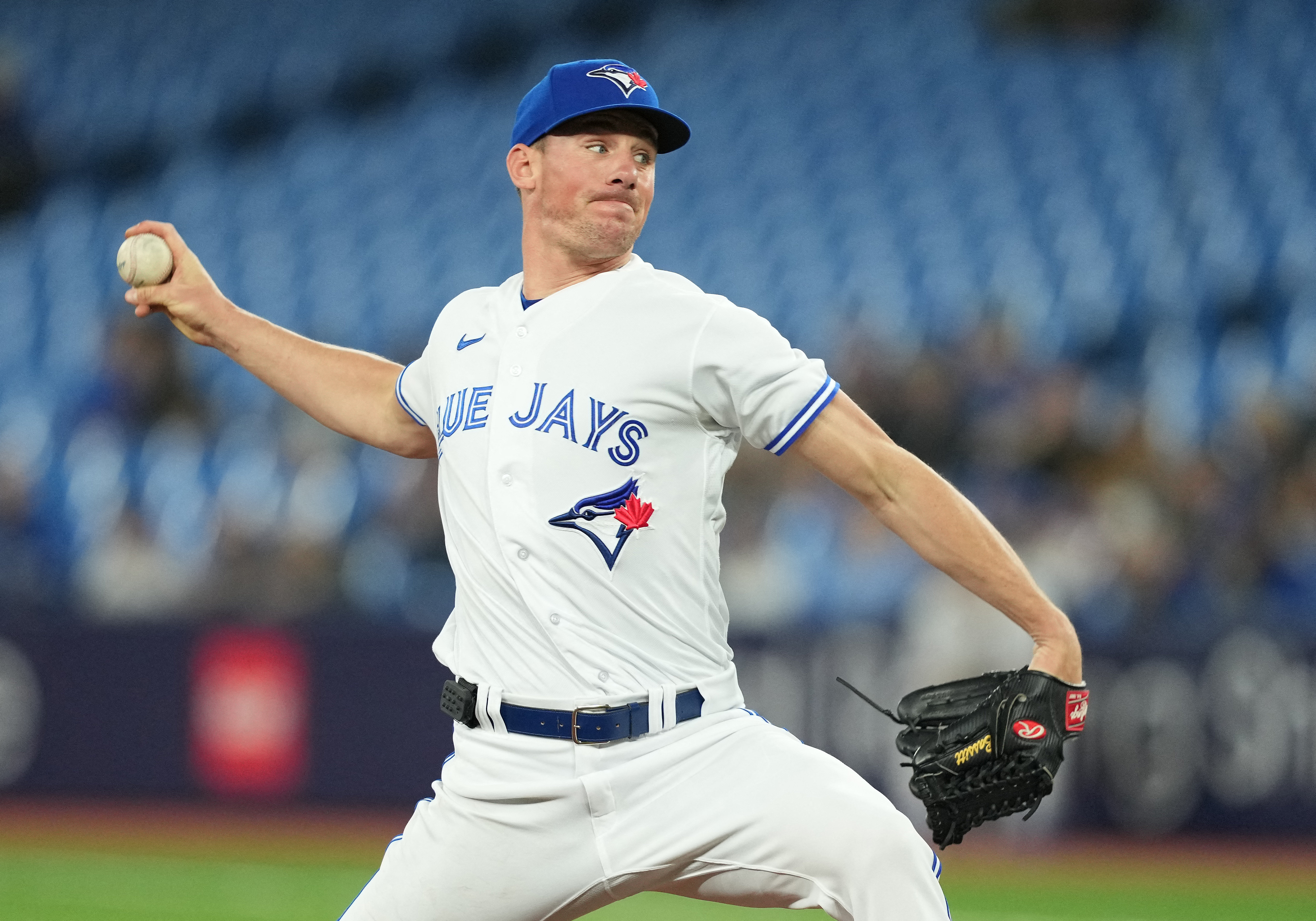 Great pitching and a Cavan Biggio BLAST help thr Blue Jays take Game 1  against the White Sox!