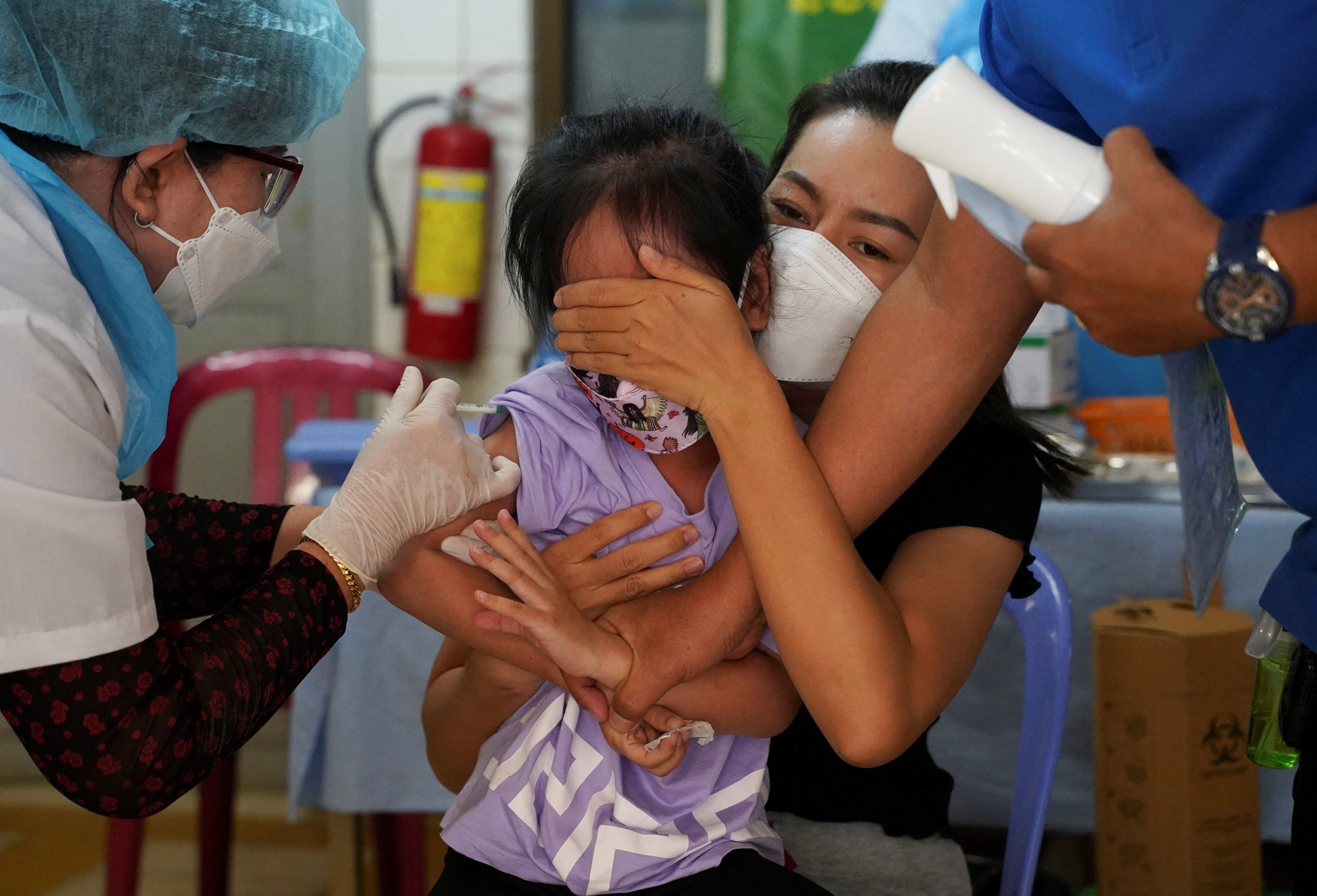 Cambodia starts to vaccinate three to five year olds