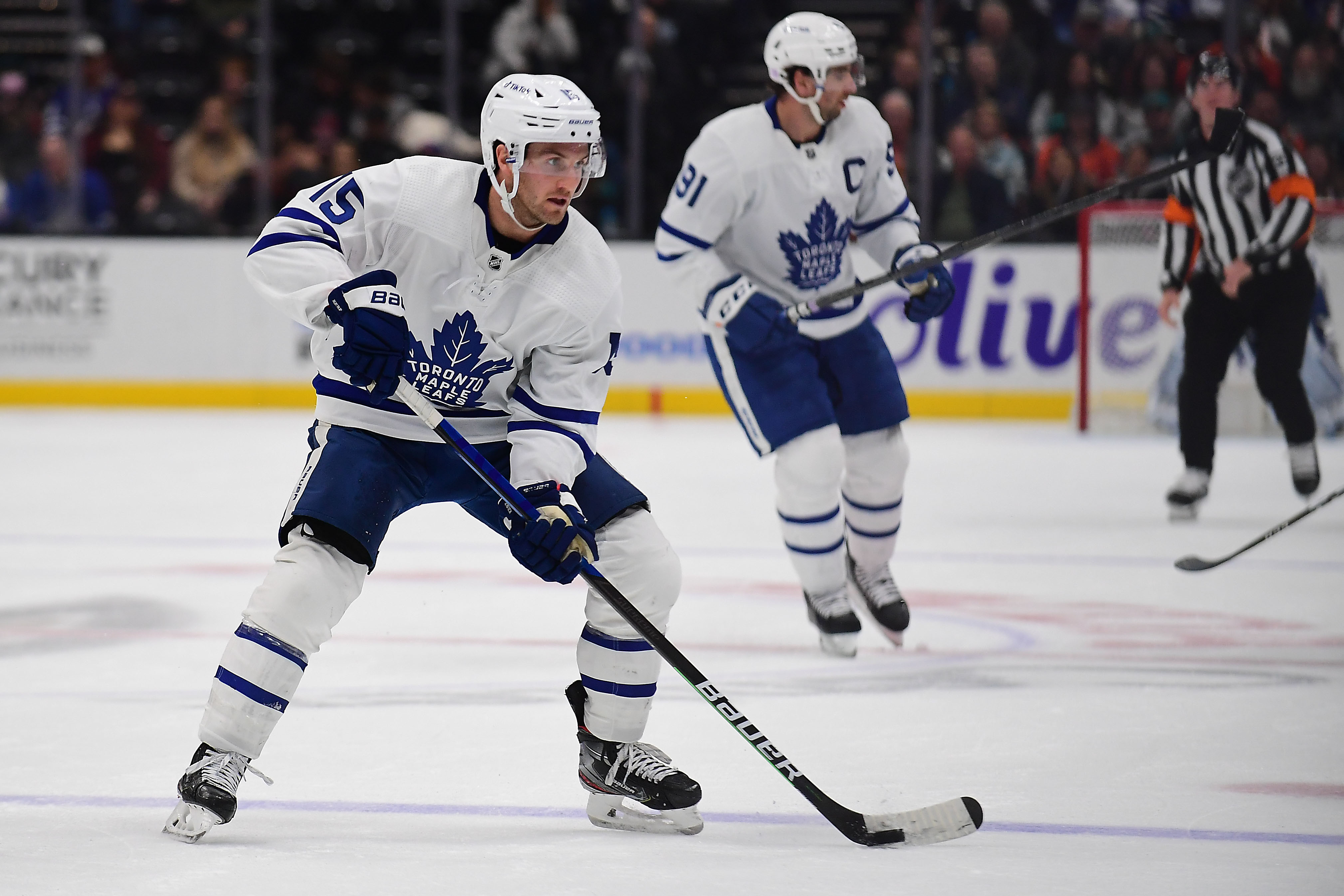 NHL roundup: Maple Leafs win 7th straight road game | Reuters