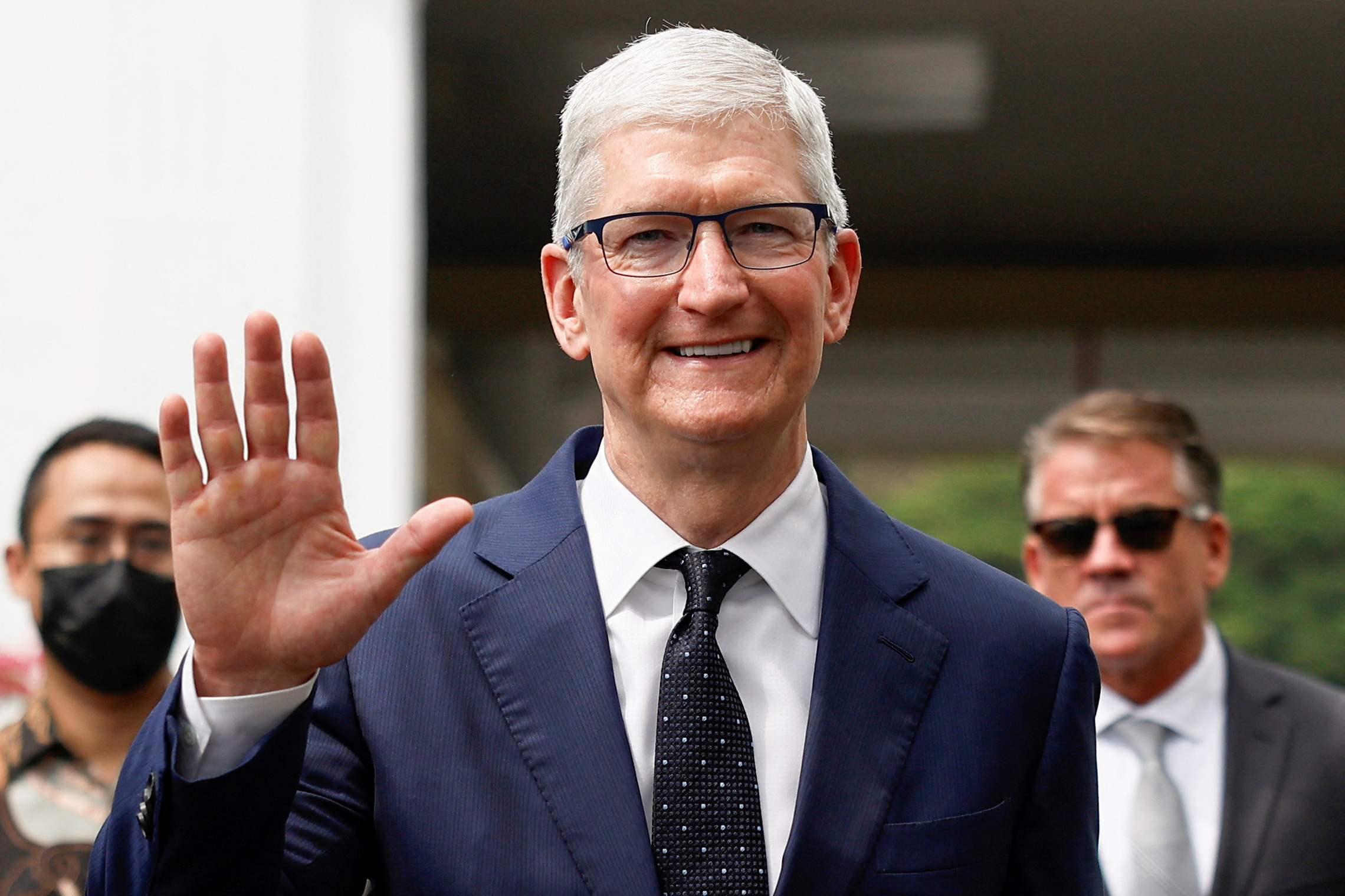 Apple CEO says it is considering a manufacturing facility in Indonesia ...