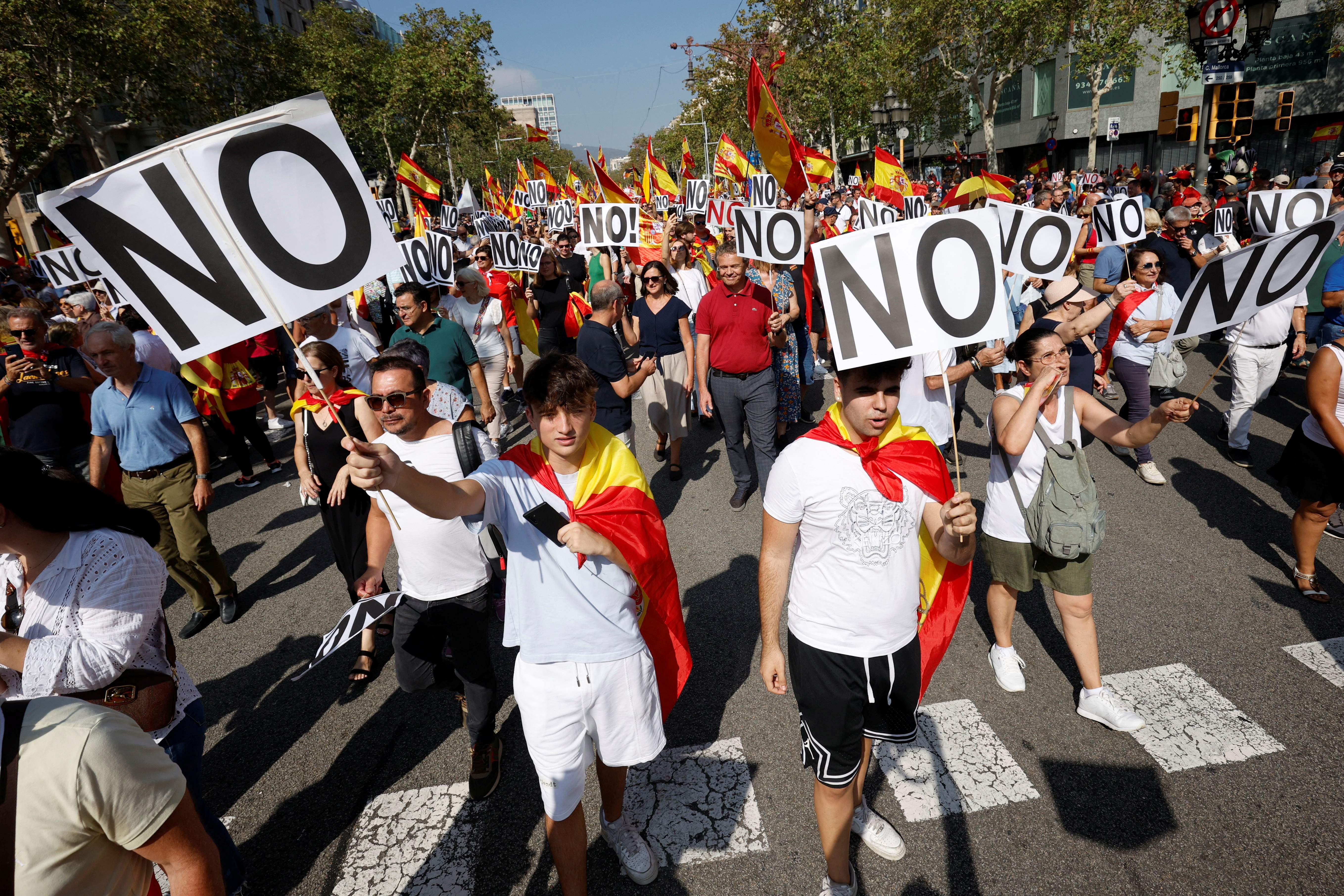 Catalans more negative on government than others in Spain