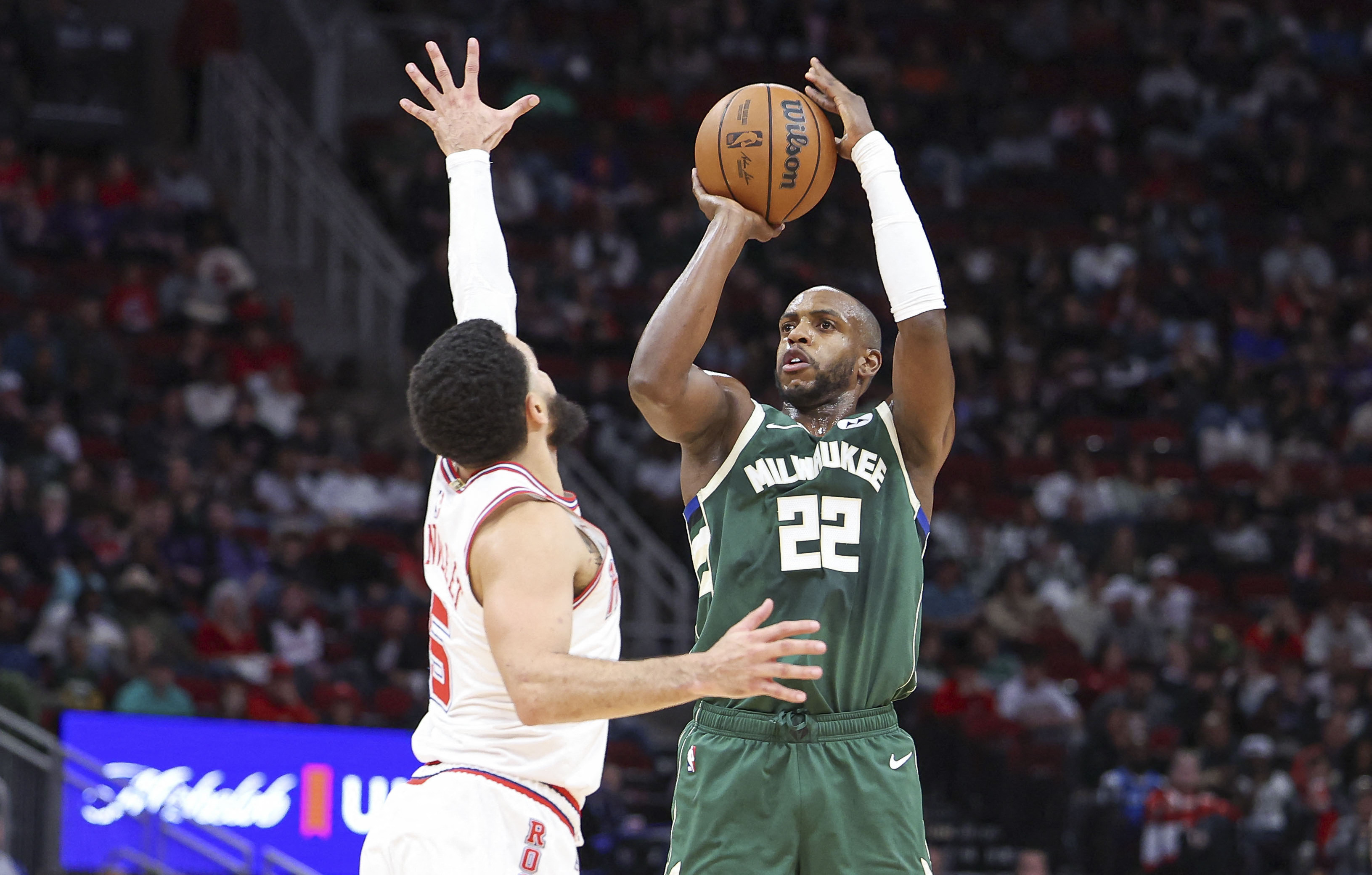 Despite Giannis Antetokounmpo's big night, Bucks fall to Rockets | Reuters