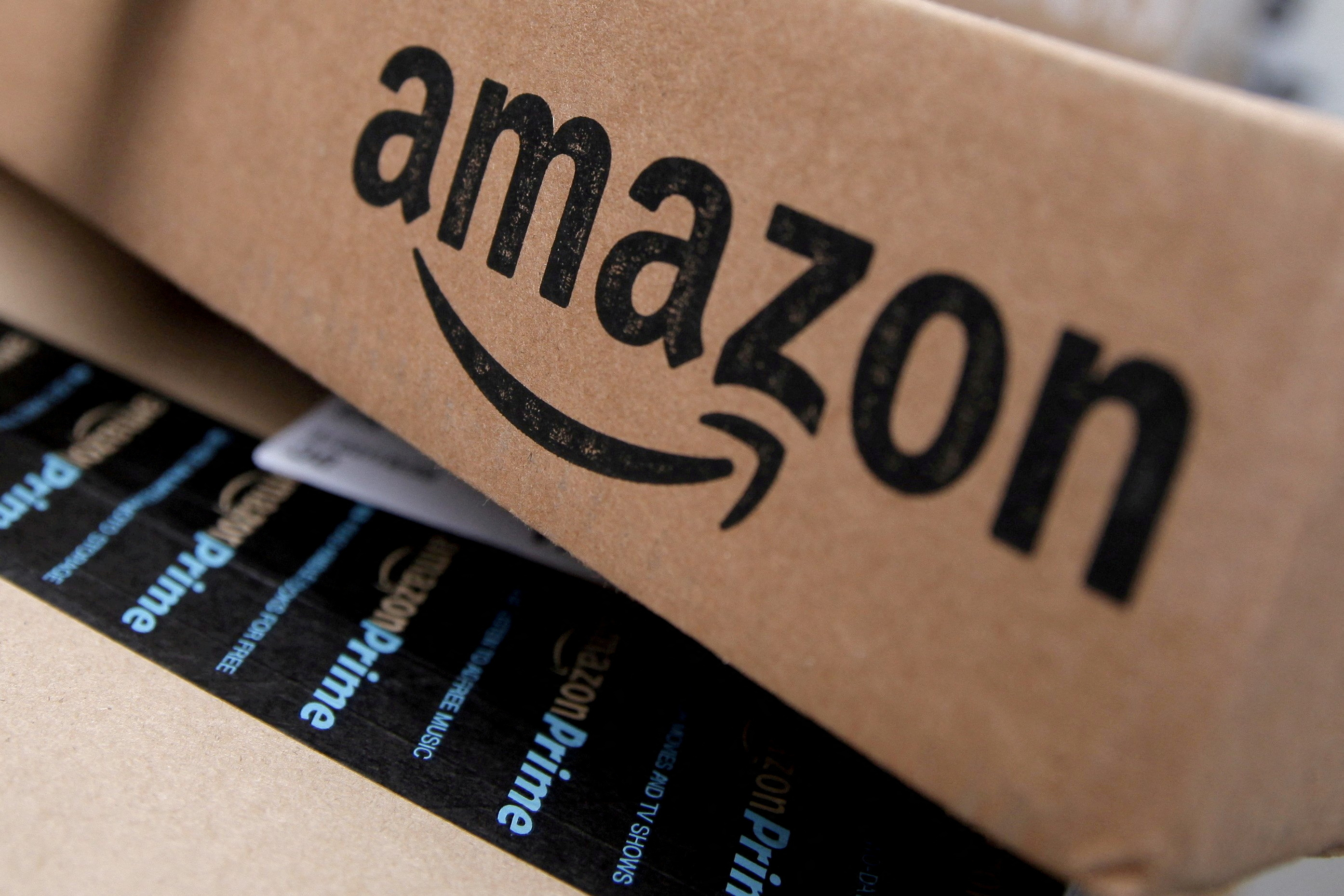 Amazon sees cloud decline in April, shares erase gains
