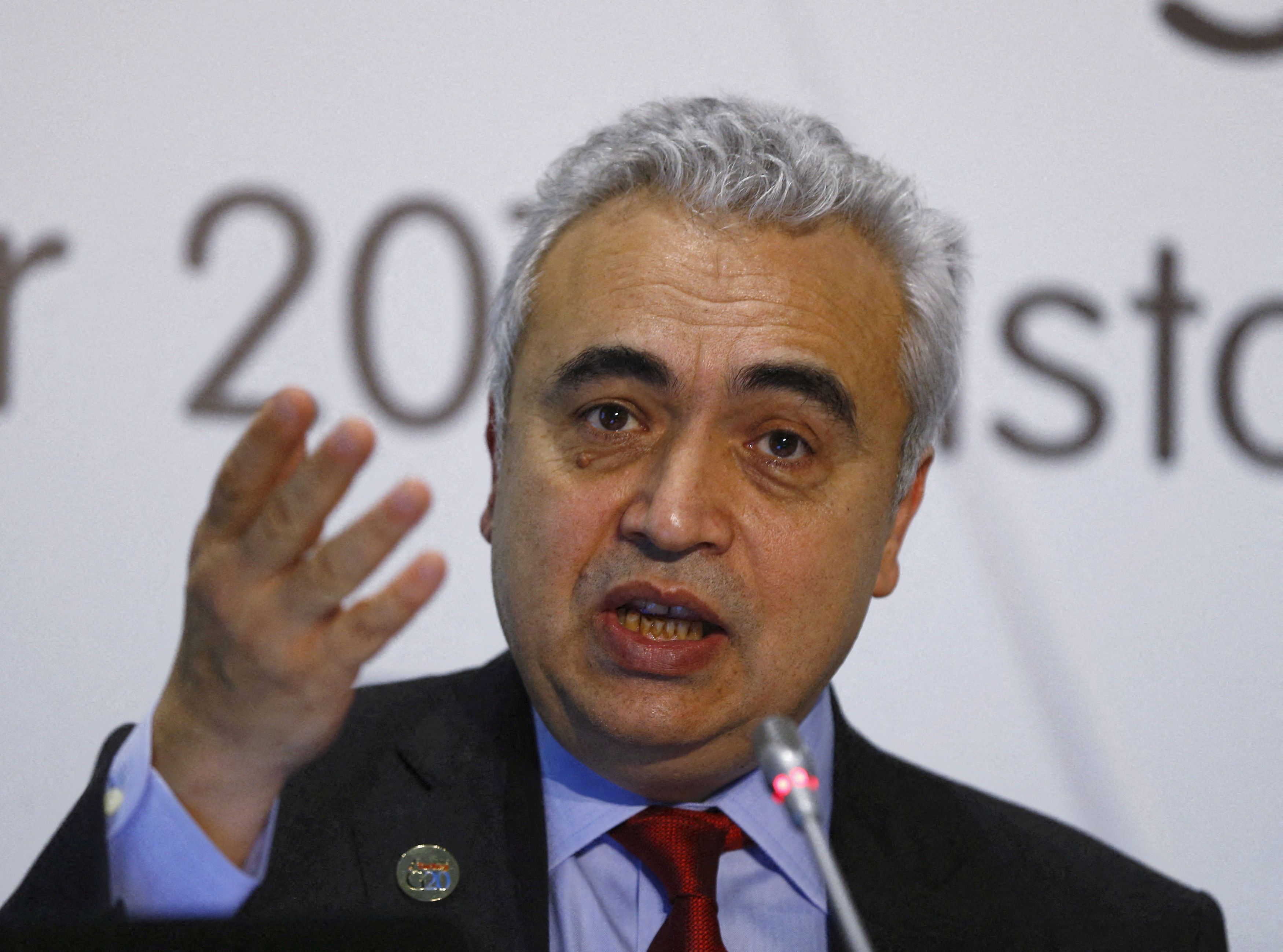 Lush Europe Could Run Out Of Jet Fuel In 6 Weeks, Iea Chief Tells Ap View Digital Art Lush Europe Could Run Out Of Jet Fuel In 6 Weeks, Iea Chief Tells Ap View Digital Art