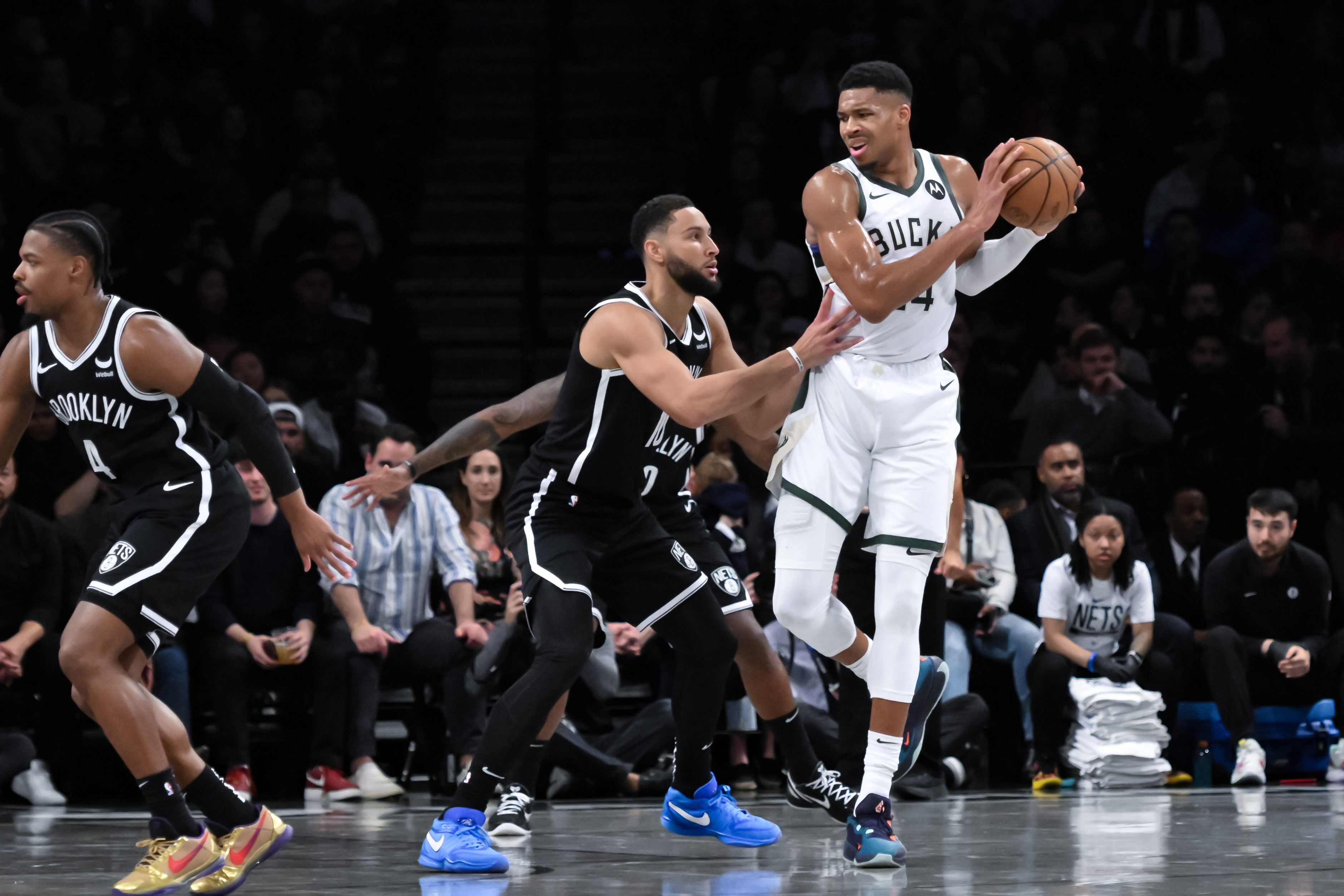 Giannis Antetokounmpo Lifts Bucks To Close Win Over Nets | Reuters