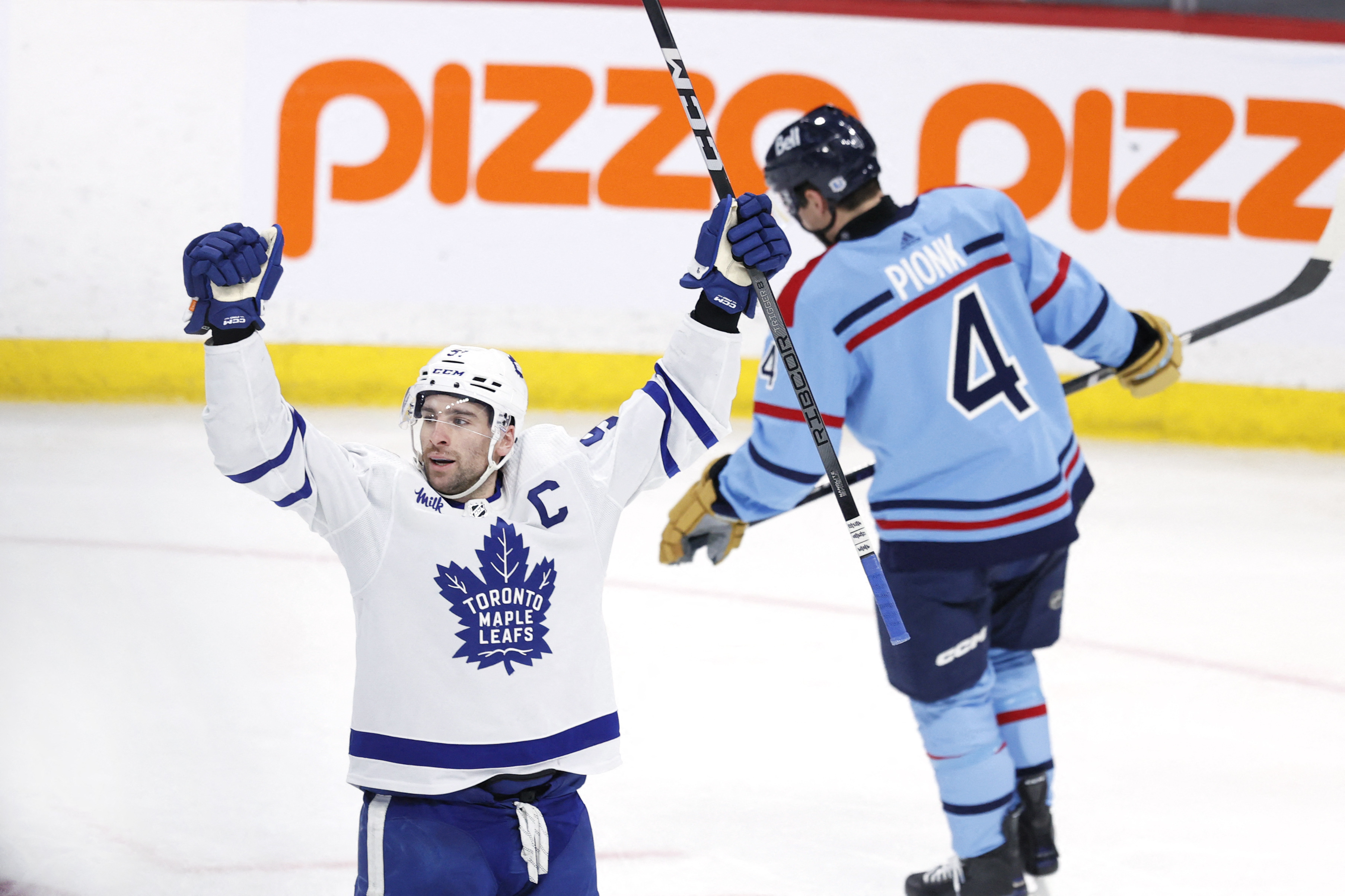 Auston Matthews Scores 40th As Leafs Take Down Jets | Reuters