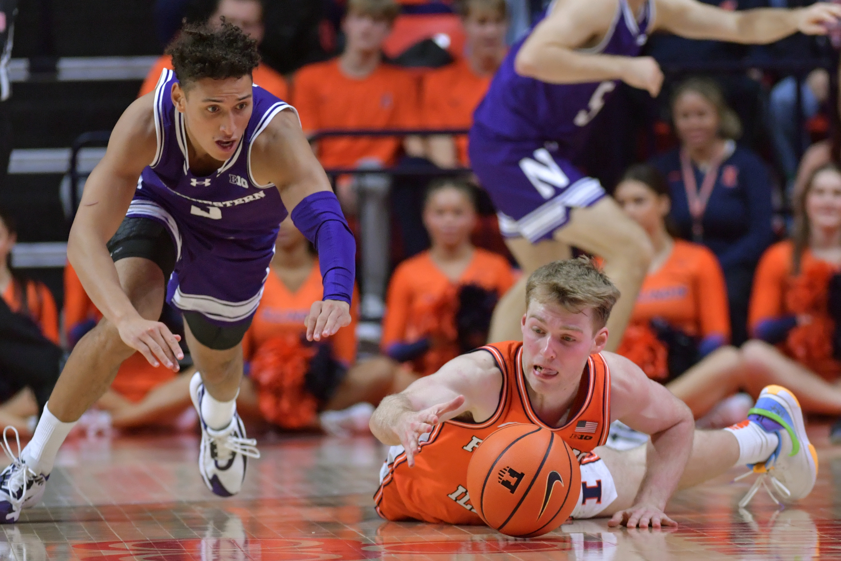 Marcus Domask (32 Points) Leads No. 9 Illinois Past Northwestern | Reuters