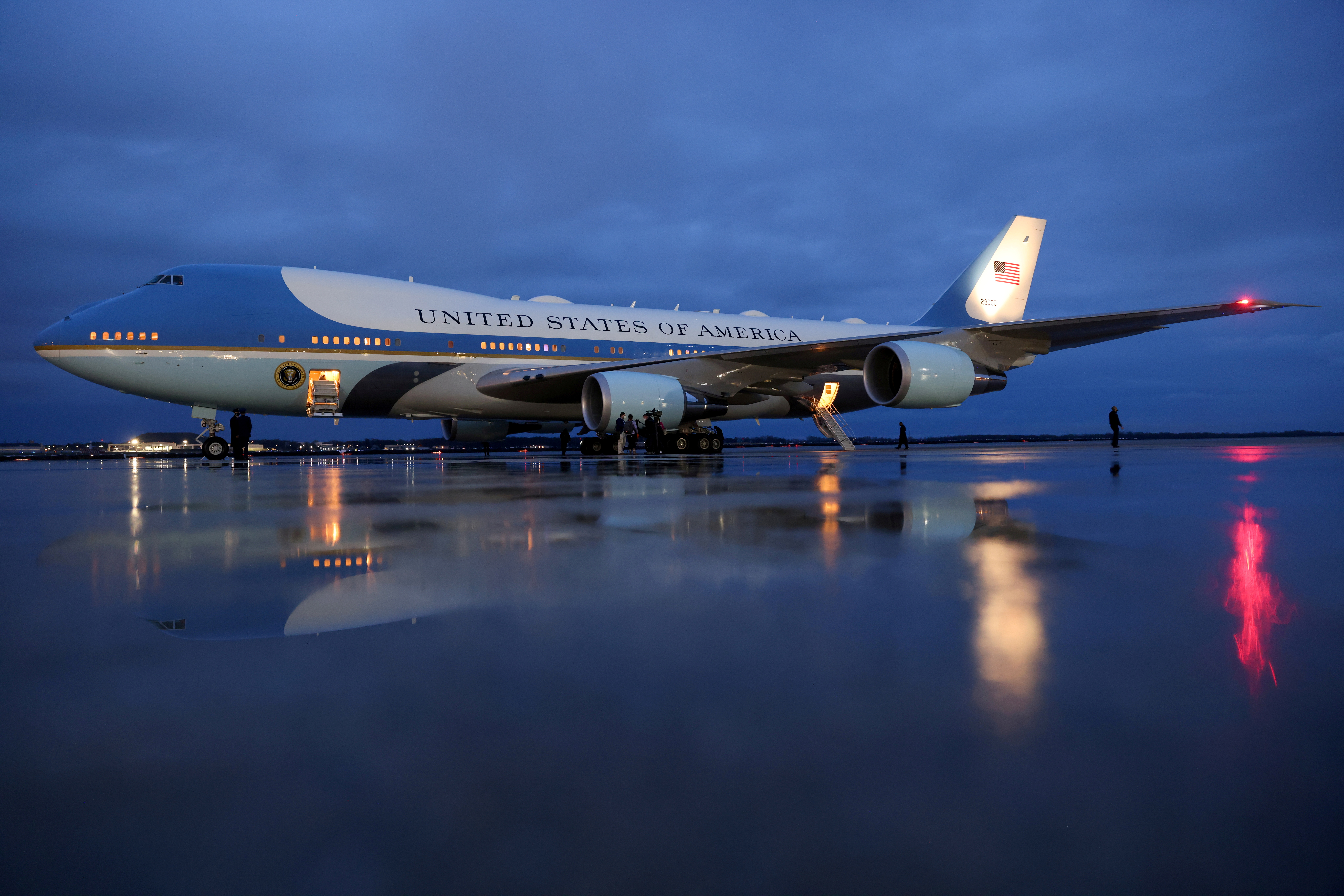 Boeing lifts price tag for Air Force One contract - USAF official