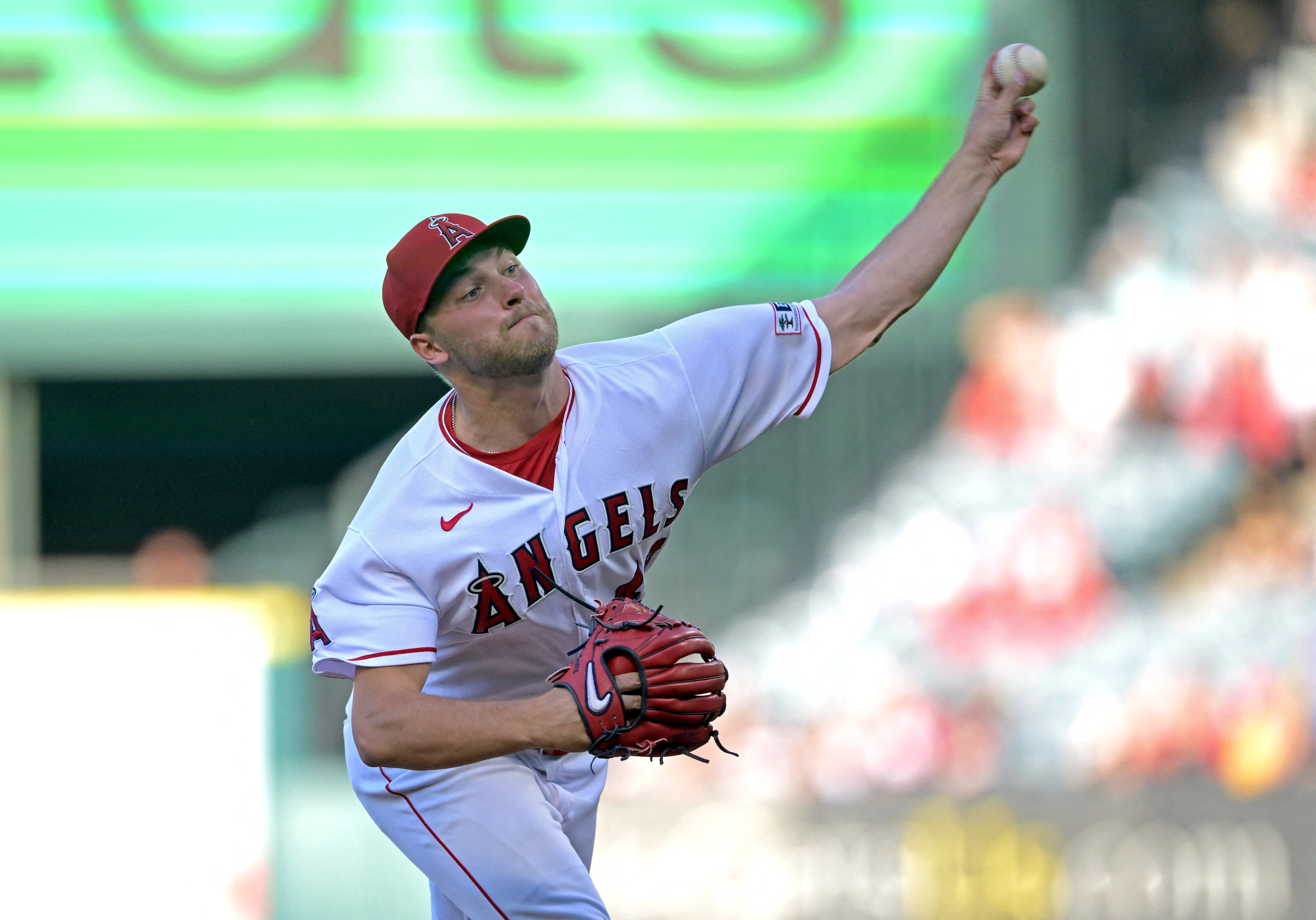 MLB capsules: Angels top White Sox 2-1 on game-ending wild pitch