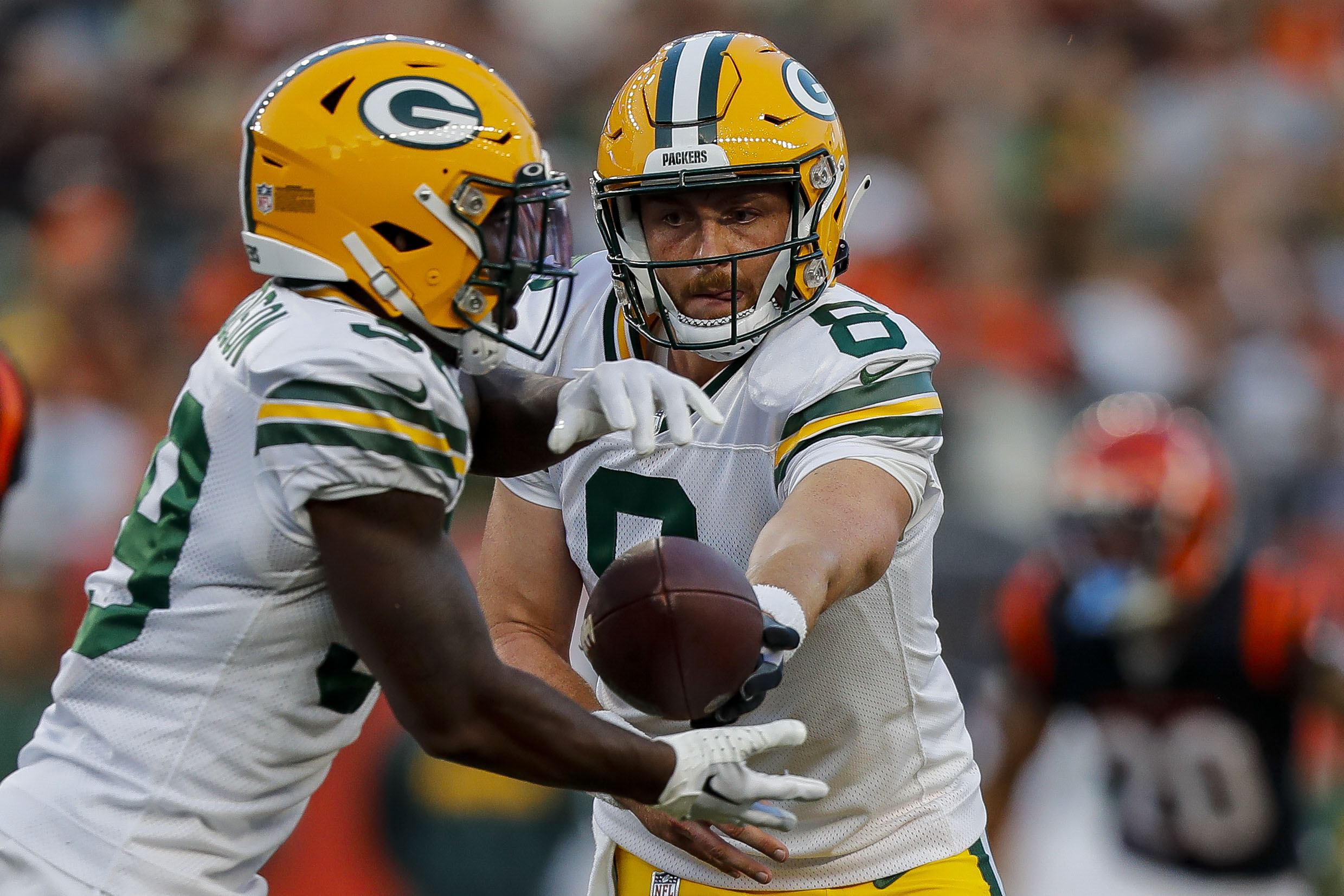 August 11, 2023: Emanuel Wilson (31) of the Green Bay Packers warming prior  to the kickoff at the NFL preseason game between the Green Bay Packers and  Cincinnati Bengals in Cincinnati, Ohio.