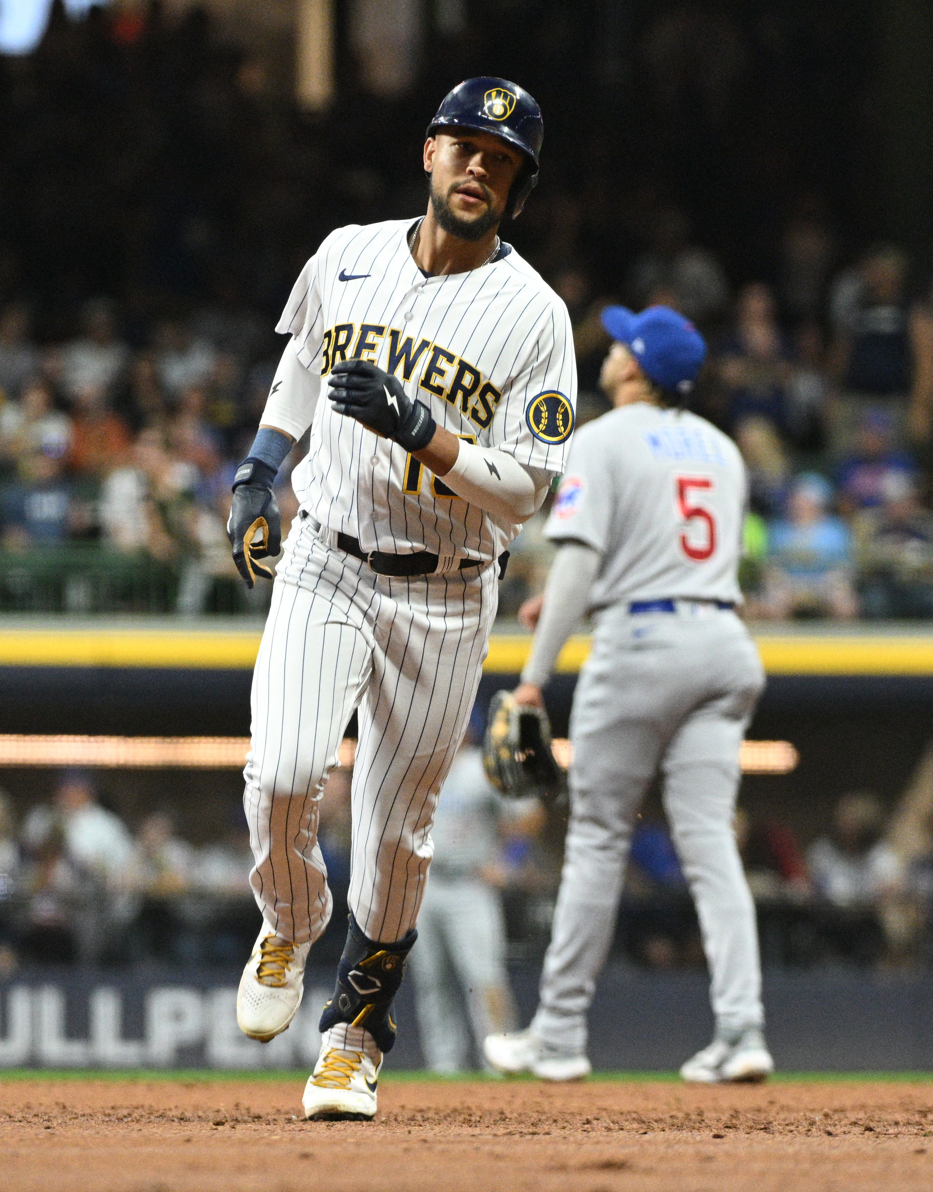 Big day by Willy Adames helps Brewers snap eight-game losing streak