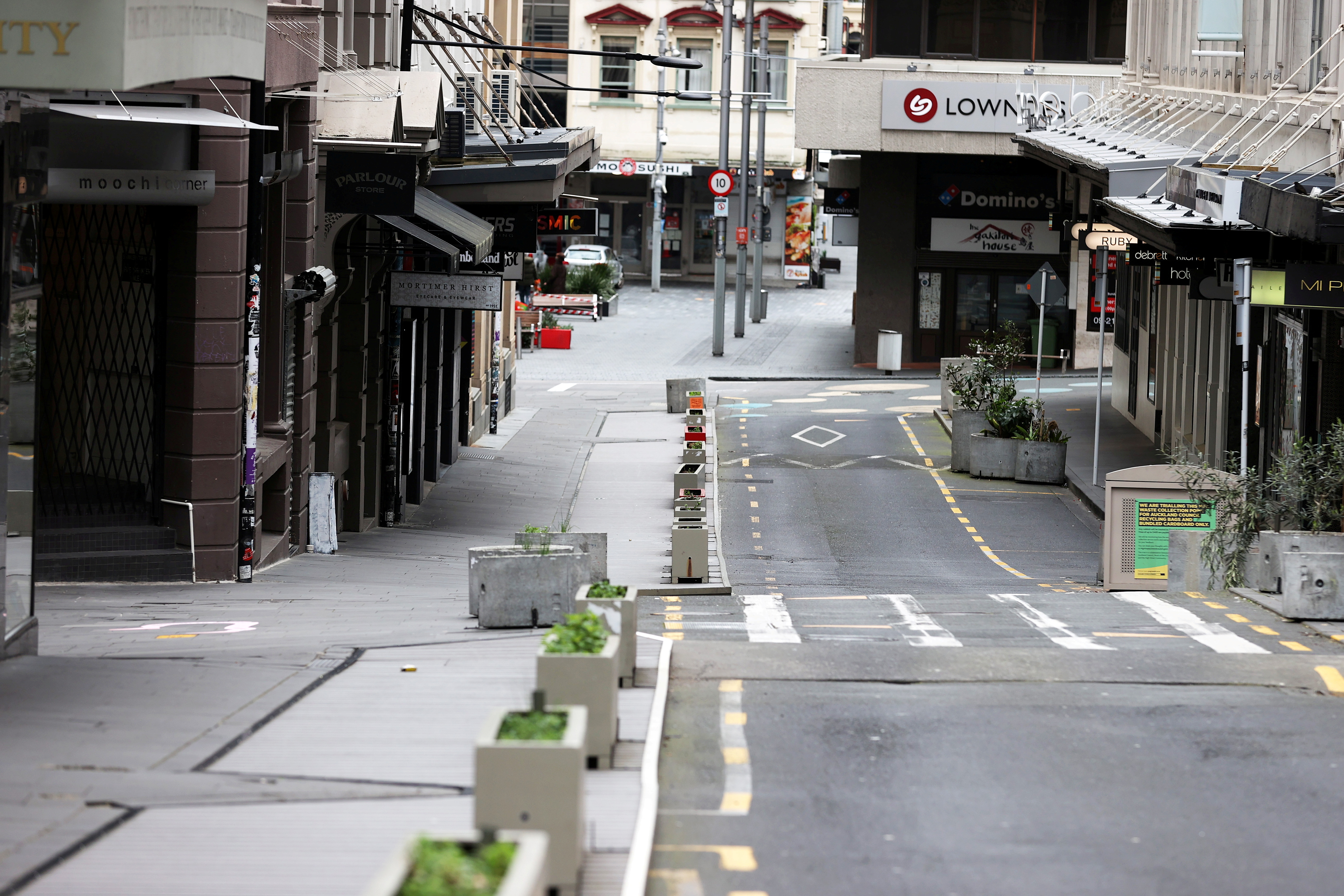 New Zealand Eases Covid 19 Curbs Slightly In Biggest City Reuters