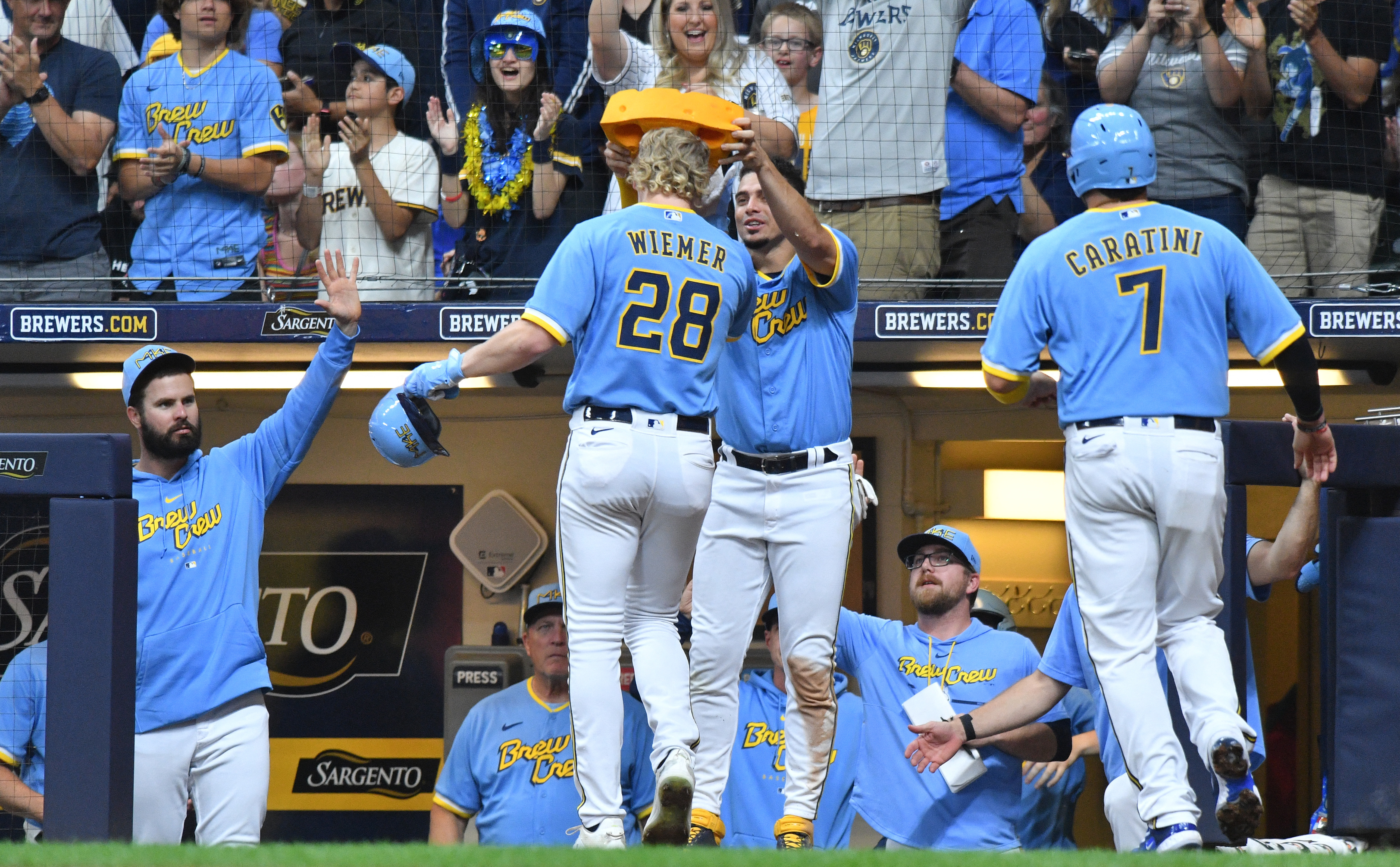 Wiemer, Adames, Burnes carry Brewers to 7-3 win over NL Central-leading Reds