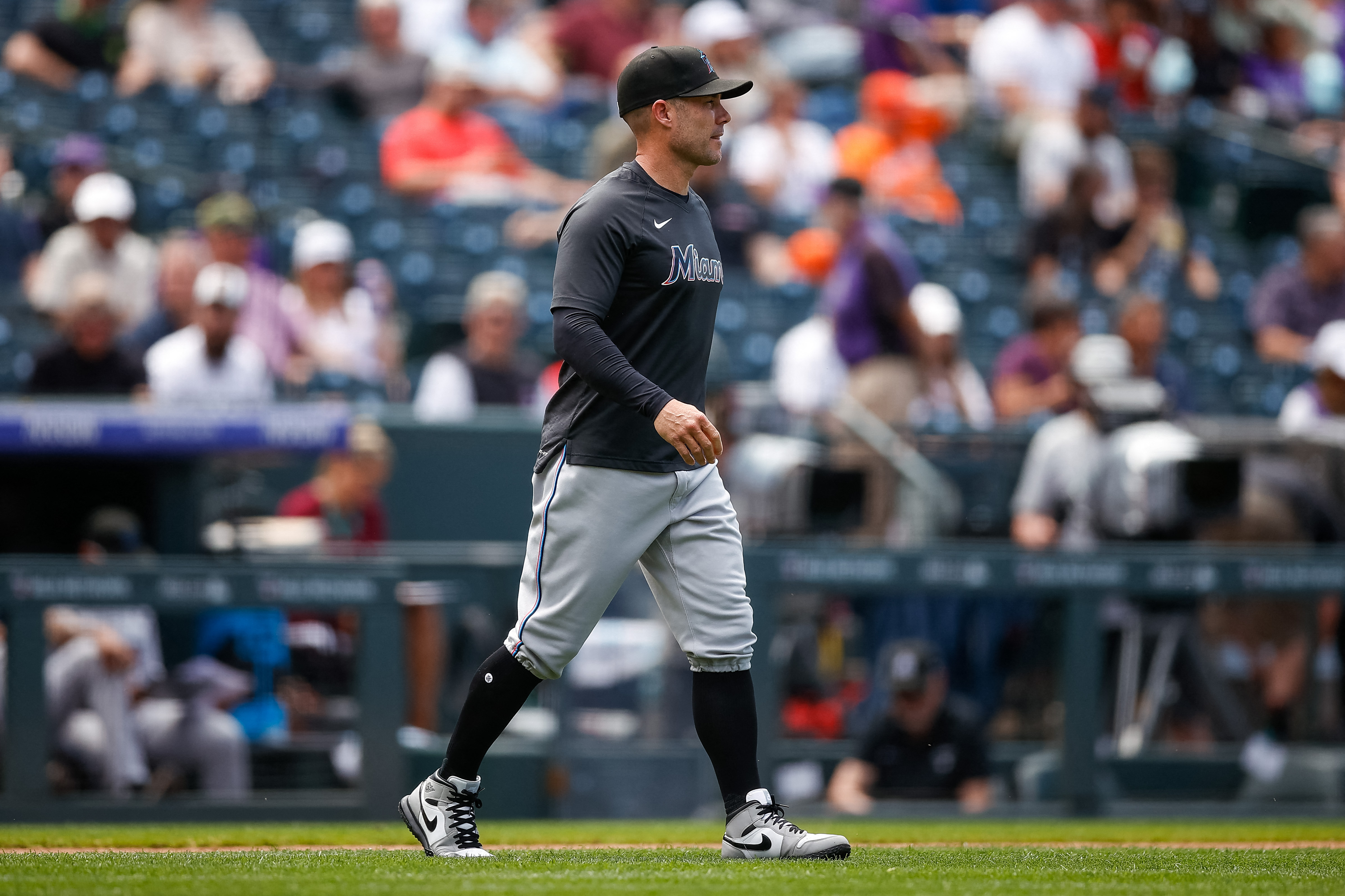 Tovar's single in storm lifts Rockies over Marlins 7-6 after blown 4-run  lead