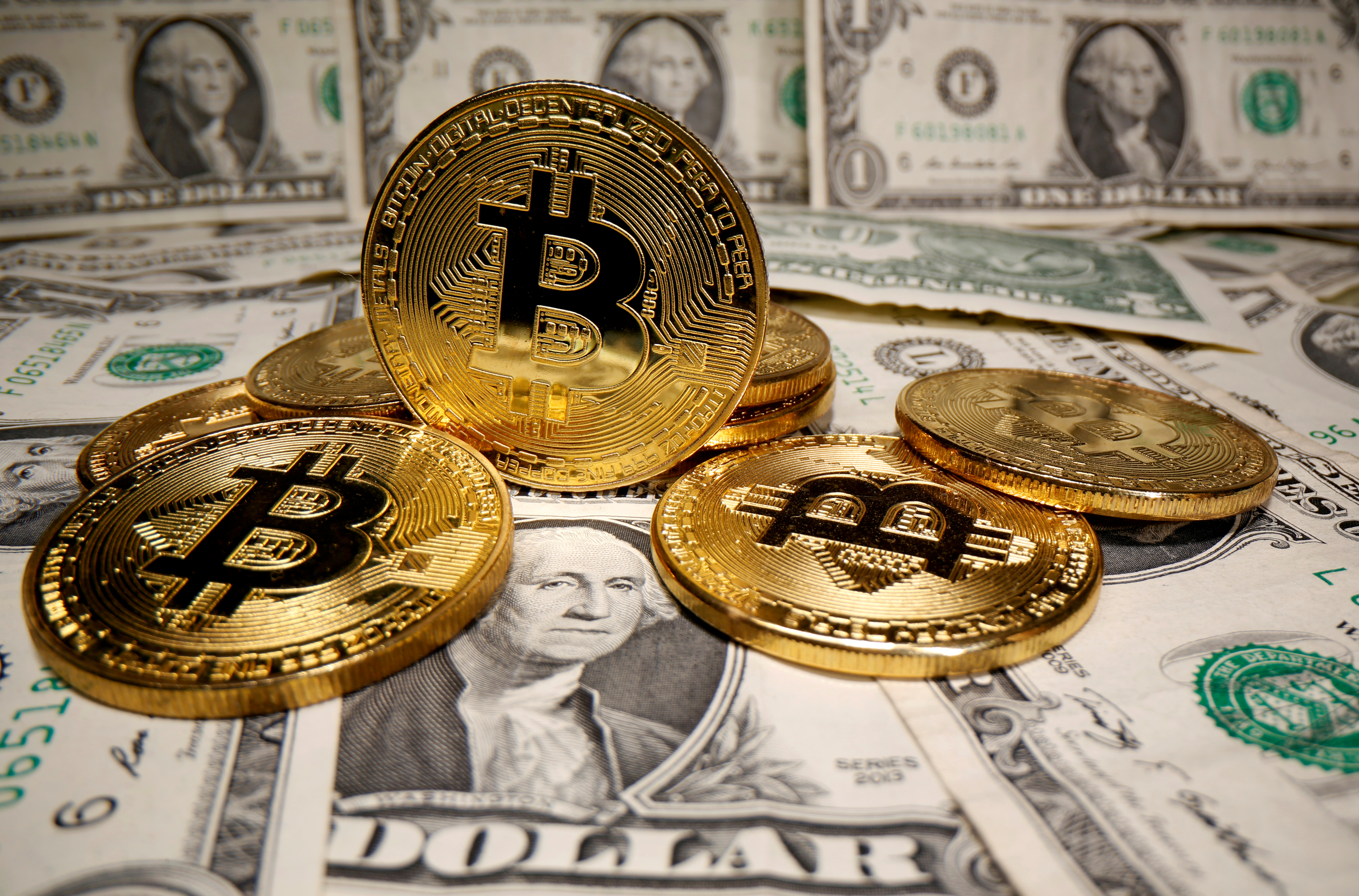 how much is a bitcoin worth in us dollars