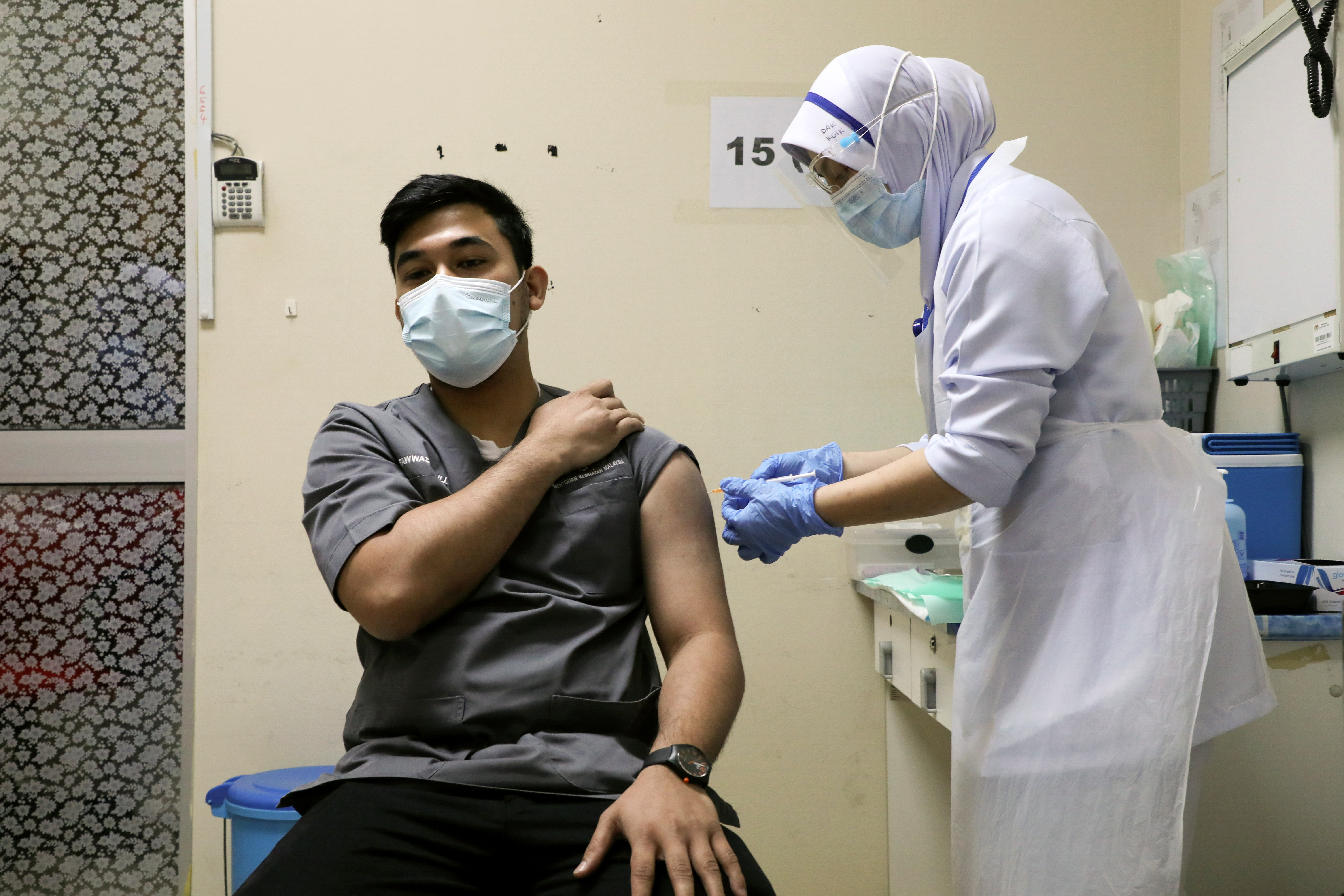 Vaccination 19 malaysia rate covid Big boost