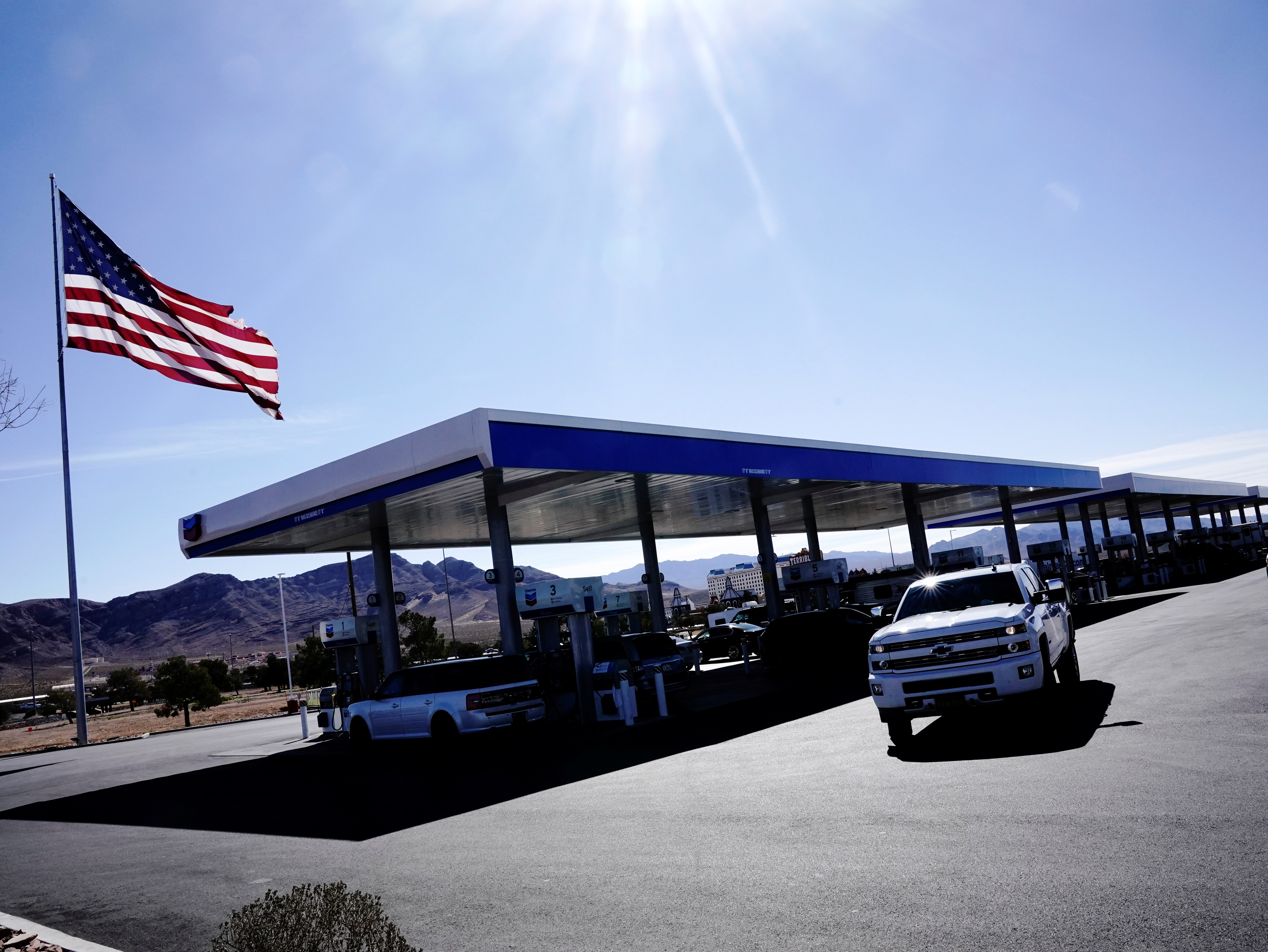 World’s largest Chevron gas station in Jean, Nevada as gas prices soar