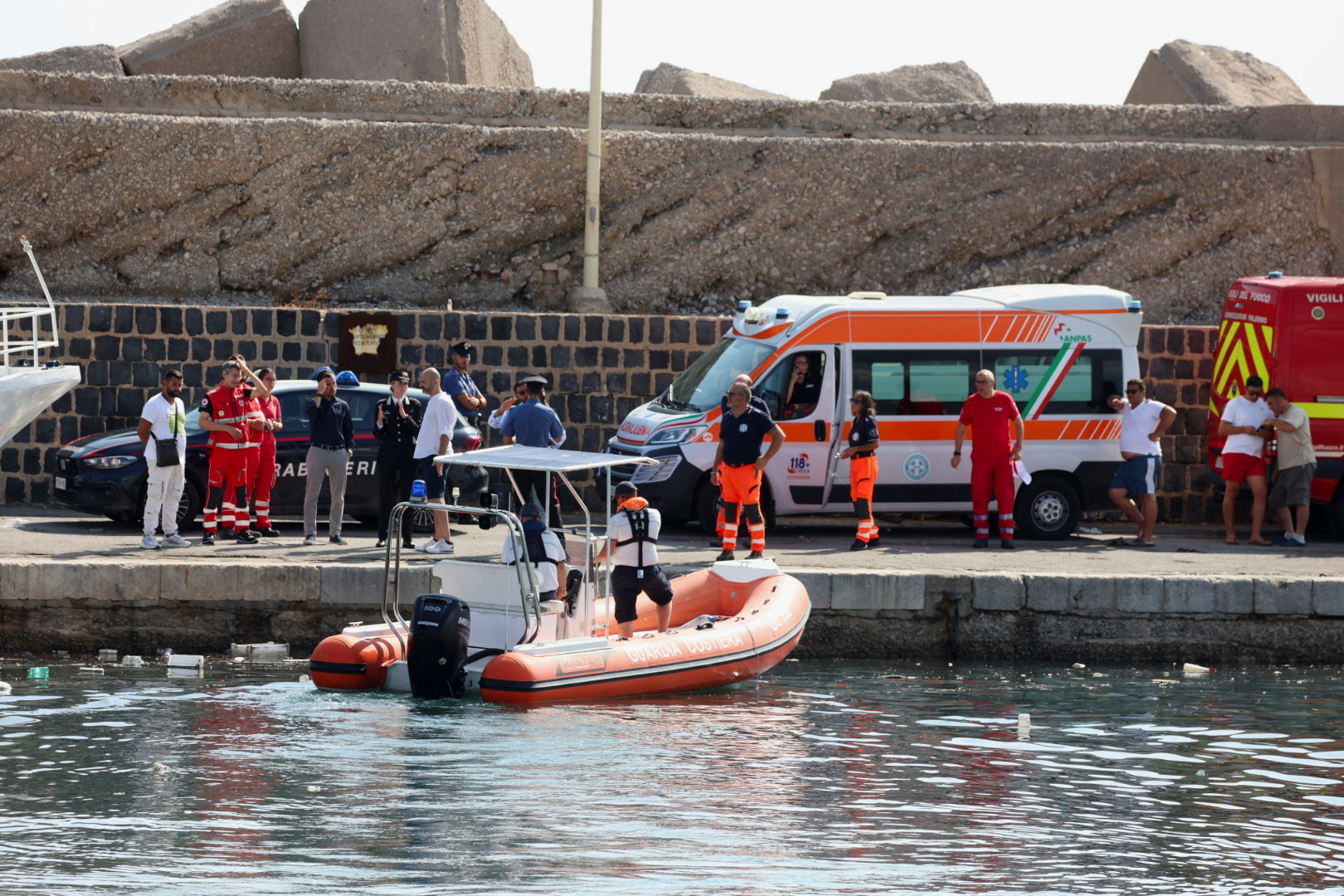 Sailboat sinks off Sicily