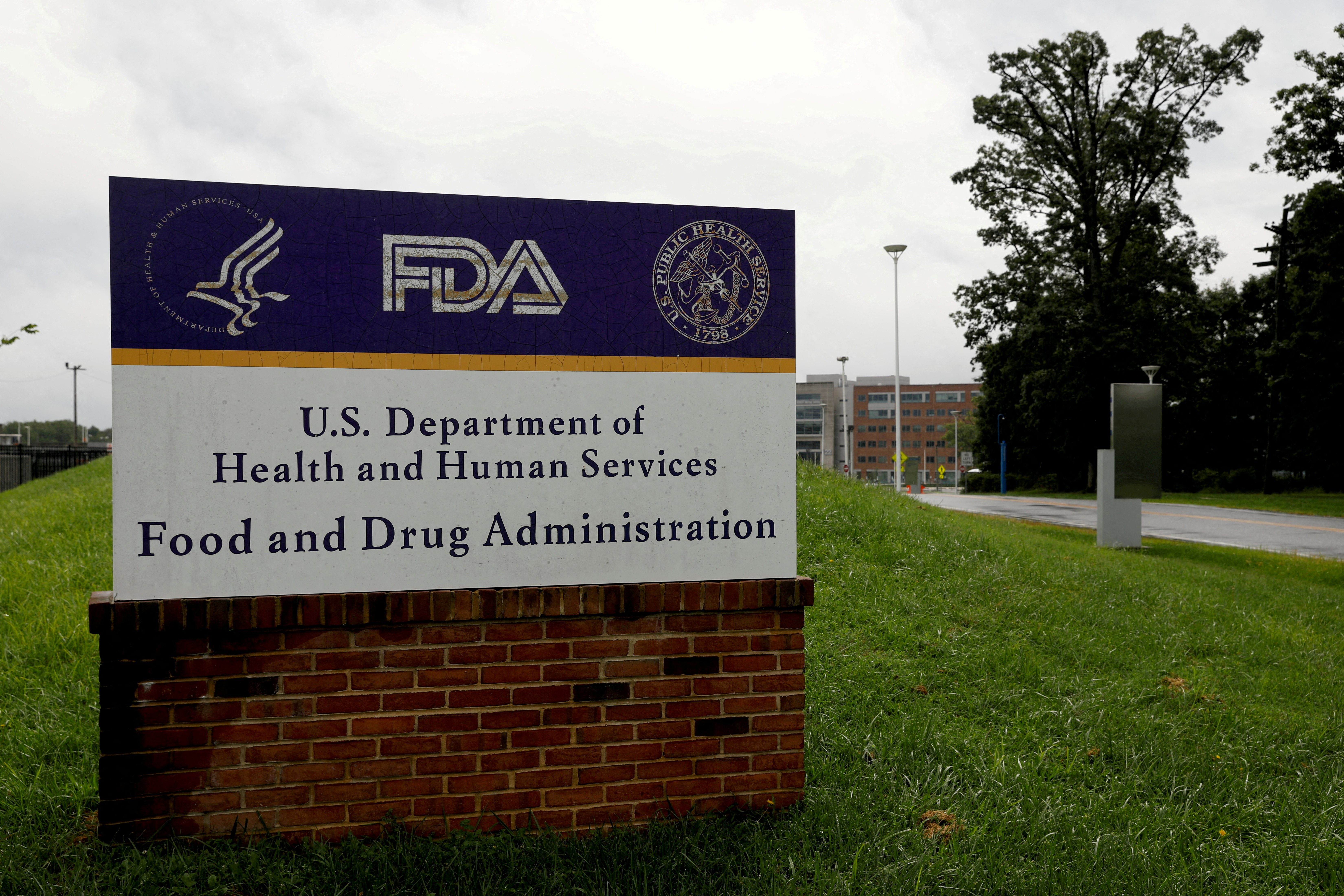 La signalisation est visible à l'extérieur du siège de la FDA à White Oak, Maryland