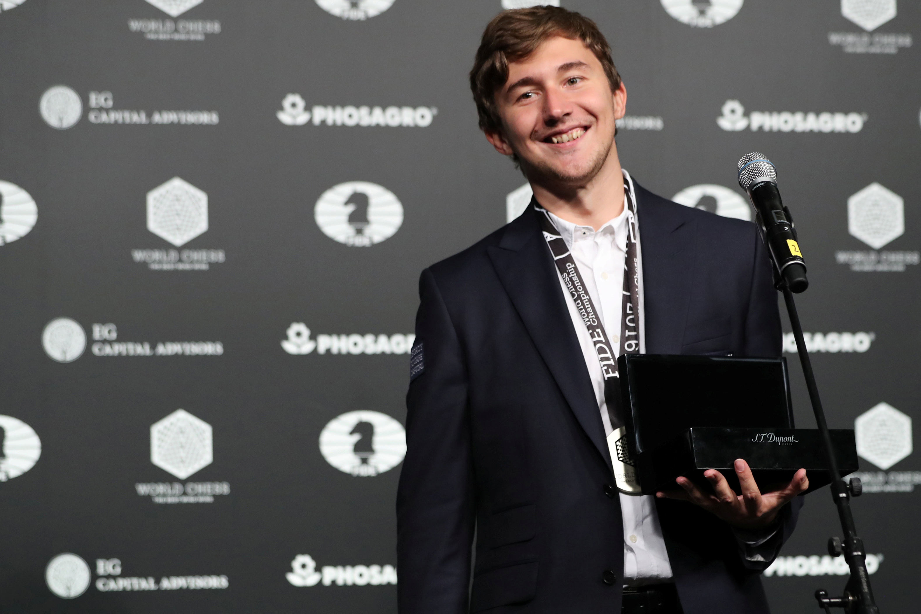 Top Russian chess player Karjakin suspended over Ukraine remarks