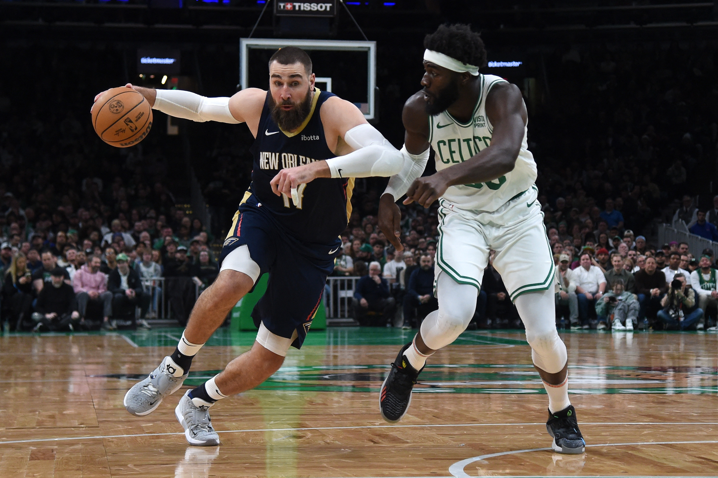 Celtics overtake Pelicans in fourth quarter | Reuters