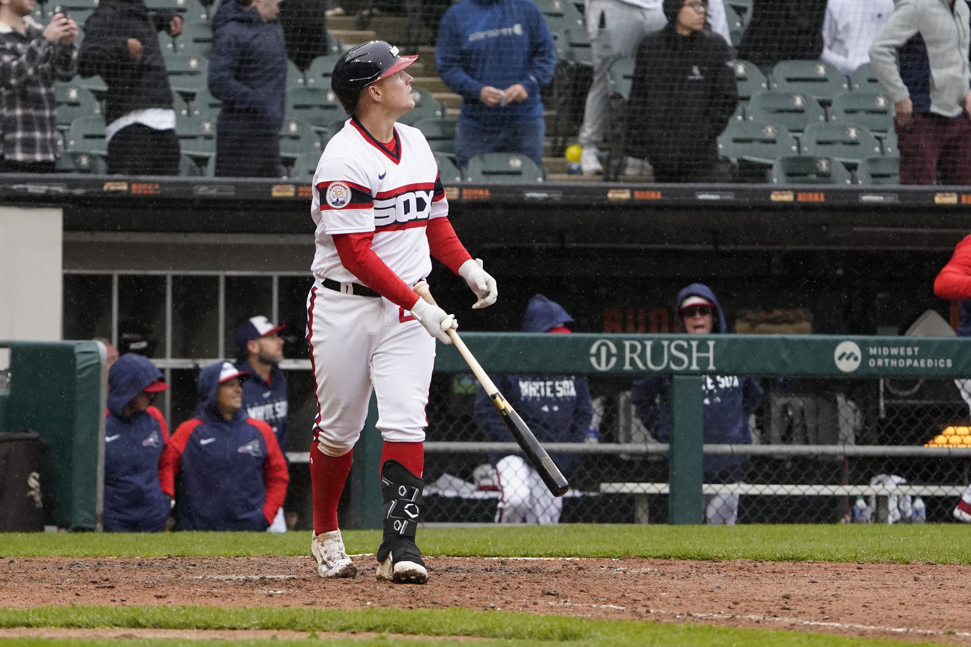 Andrew Vaughn gets 4 hits as White Sox beat Blue Jays 8-7