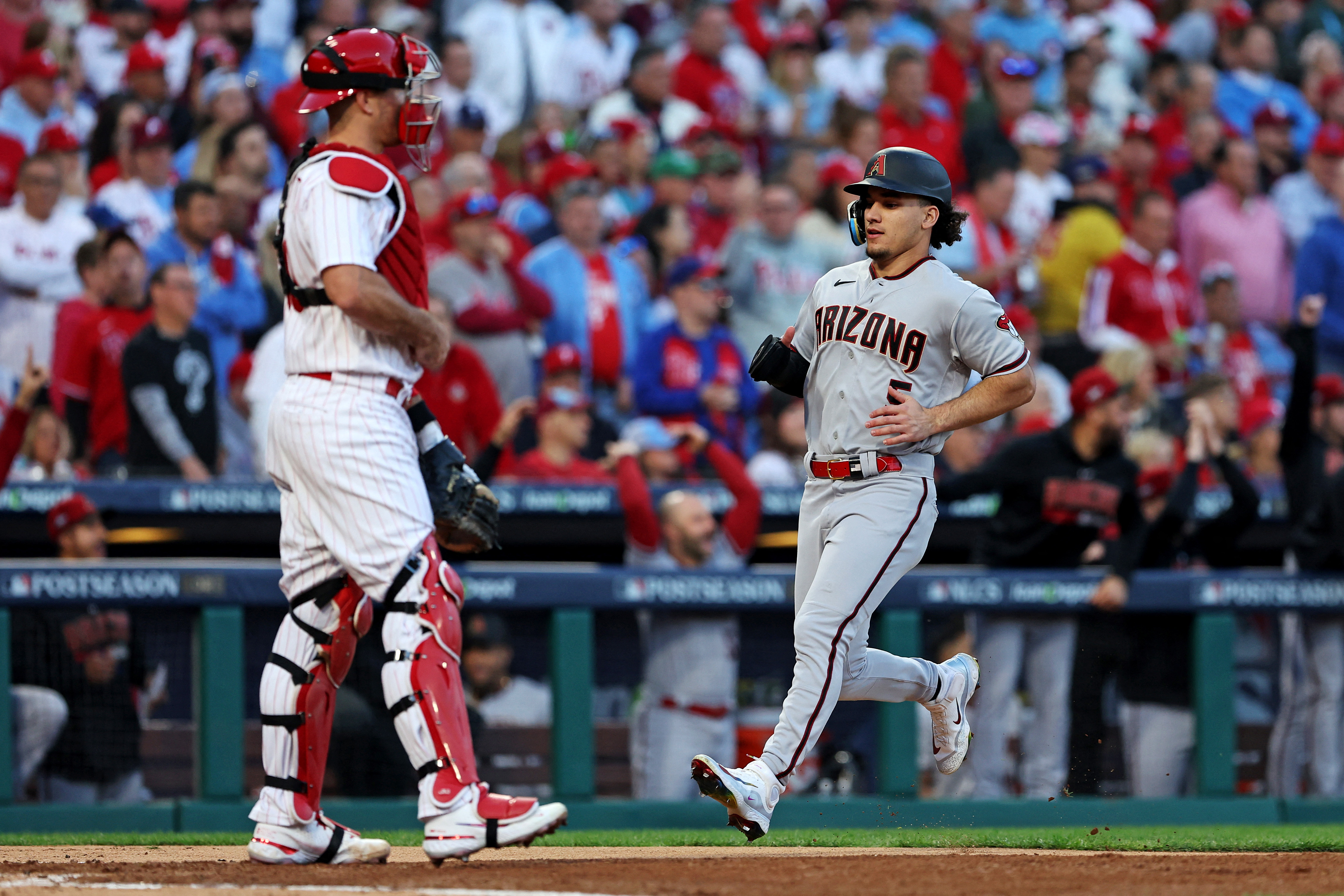 Diamondbacks' Tommy Pham gets into spat with fan from on-deck