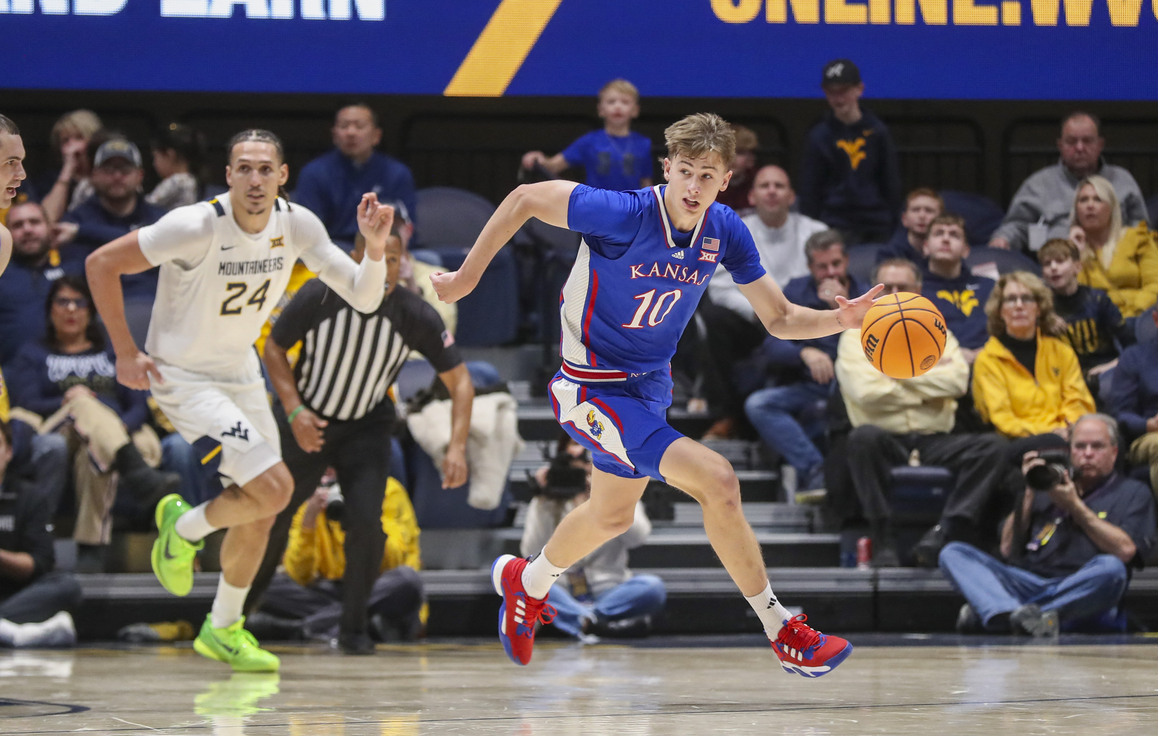 RaeQuan Battle helps West Virginia upset No. 3 Kansas Reuters