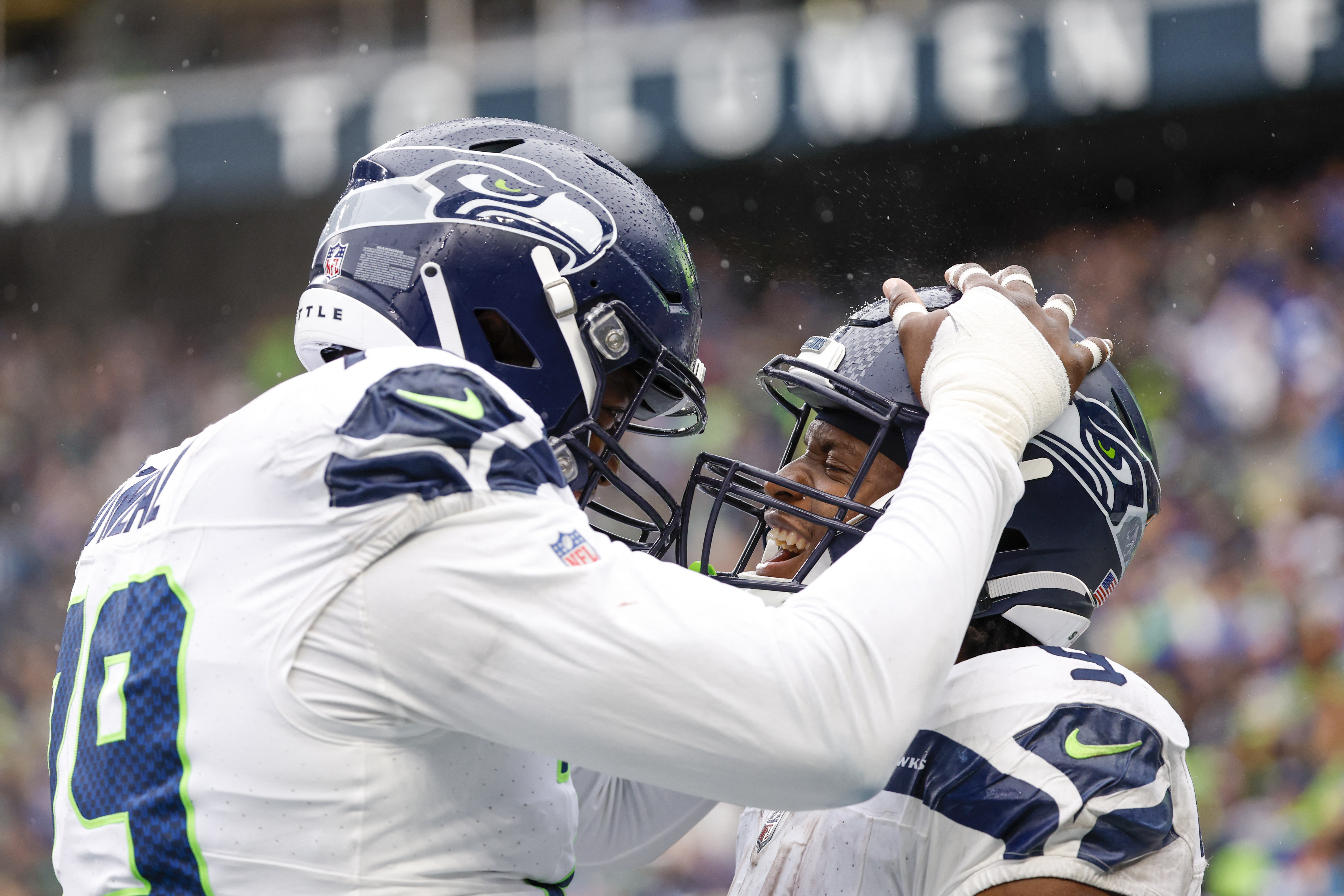 Kenneth Walker III powers Seahawks past Panthers