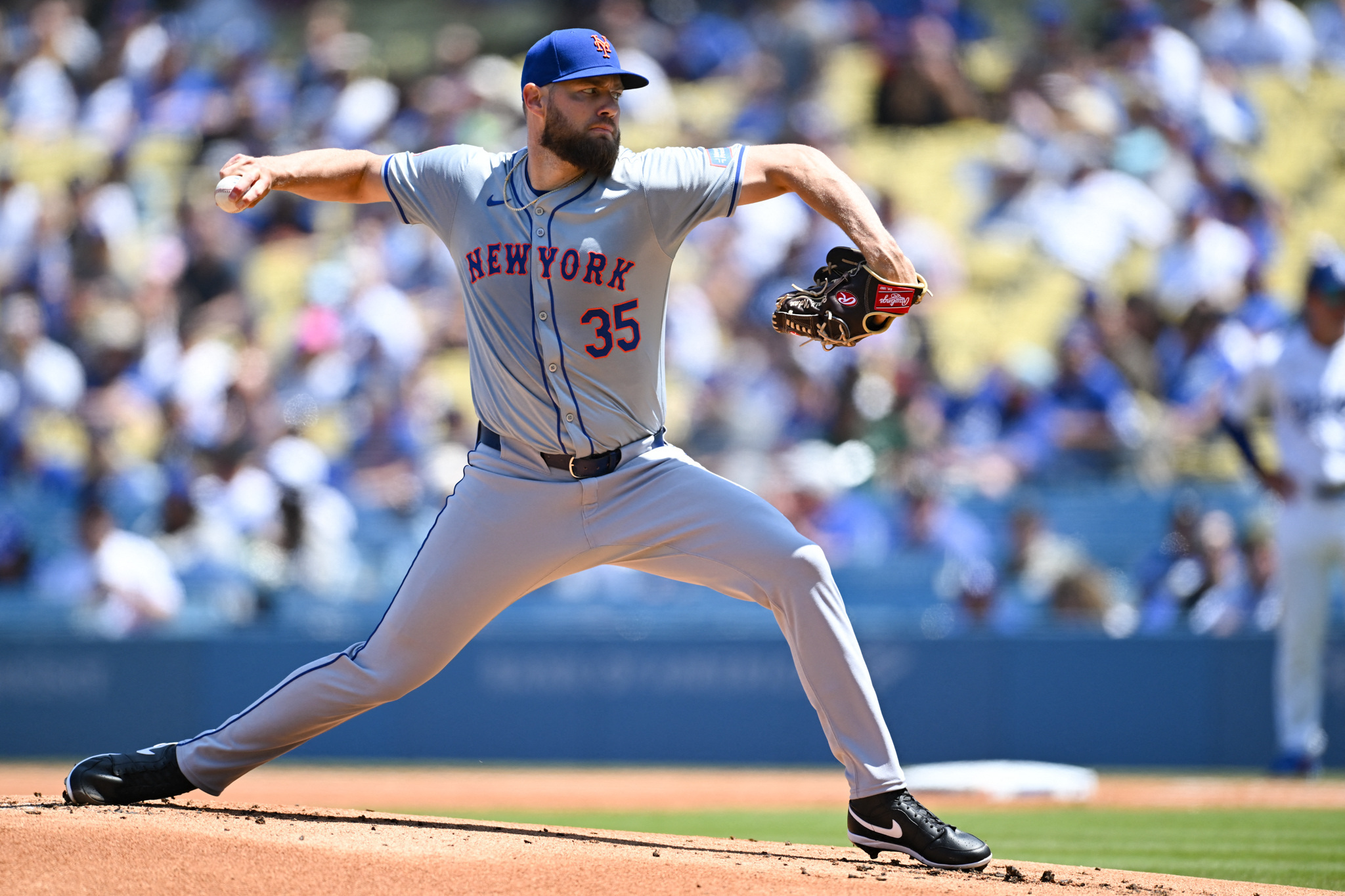 Shohei Ohtani sets record, Dodgers annihilate Mets | Reuters