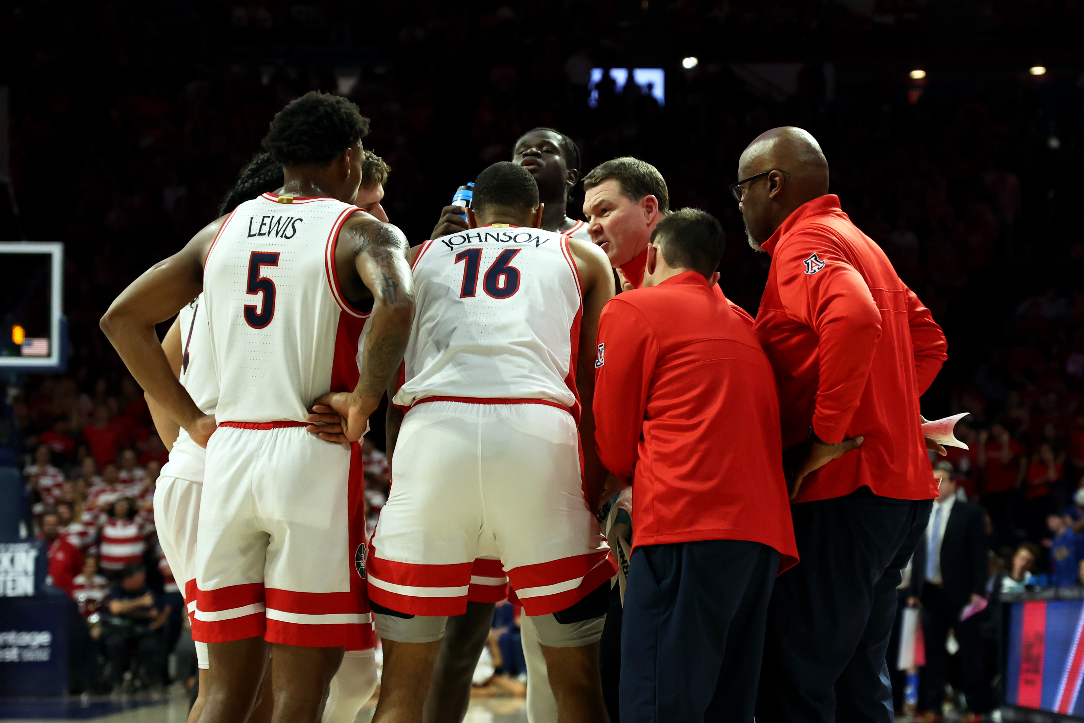 No. 12 Arizona Rallies From Big Deficit To Stop UCLA | Reuters