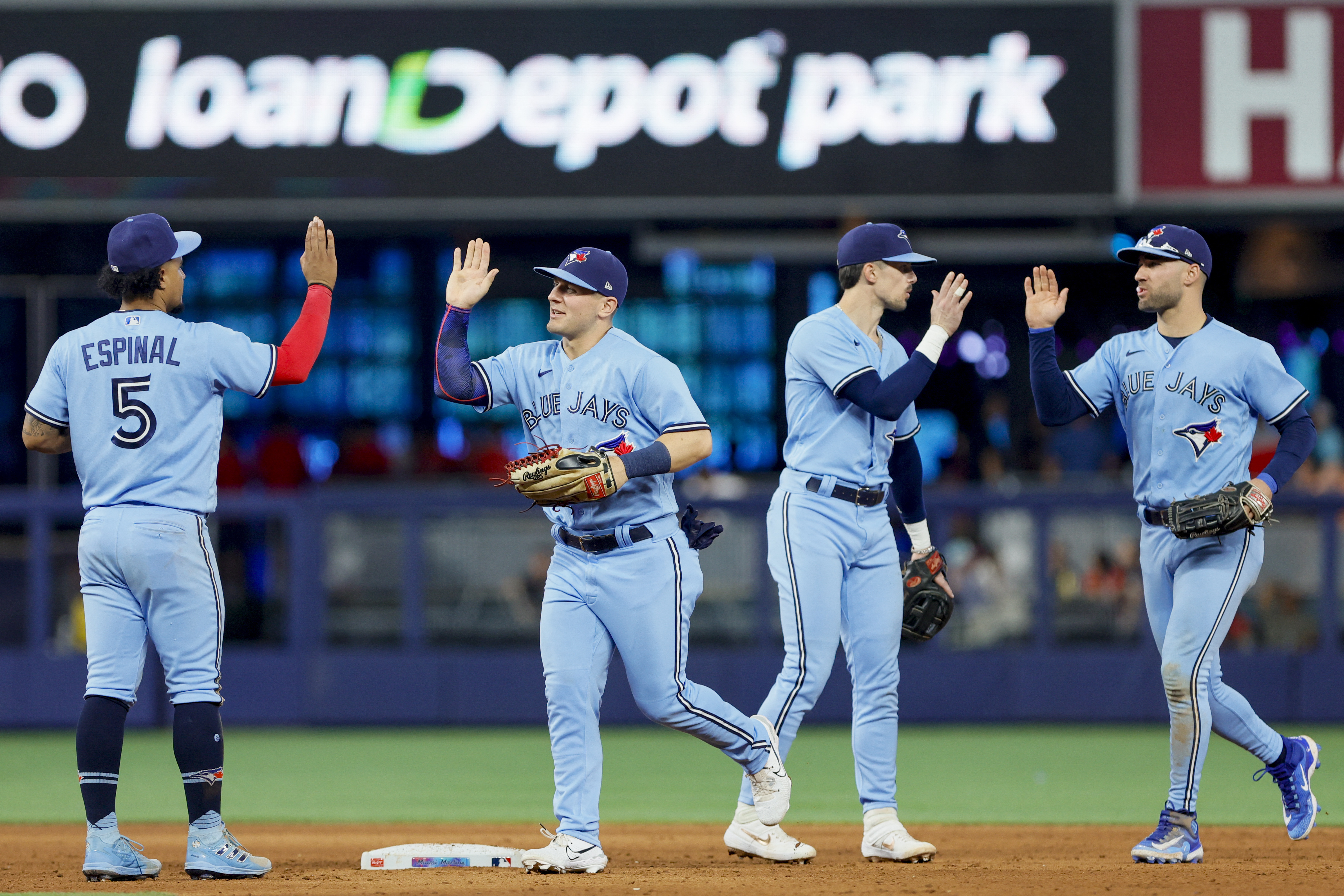 Blue Jays rough up Sandy Alcantara in 6-3 win over Marlins