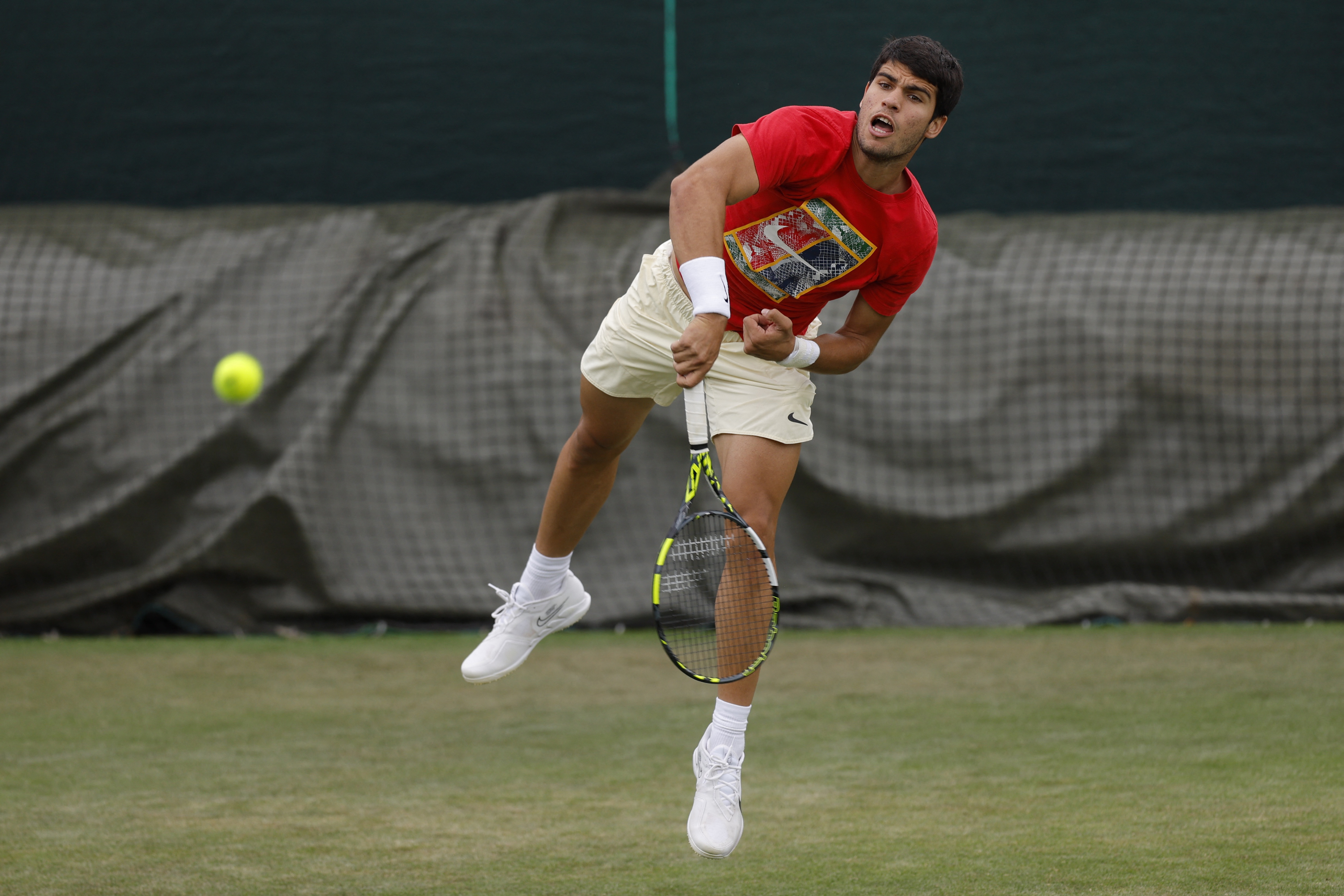 Wimbledon Predictions: Carlos Alcaraz a Huge Threat to Djokovic